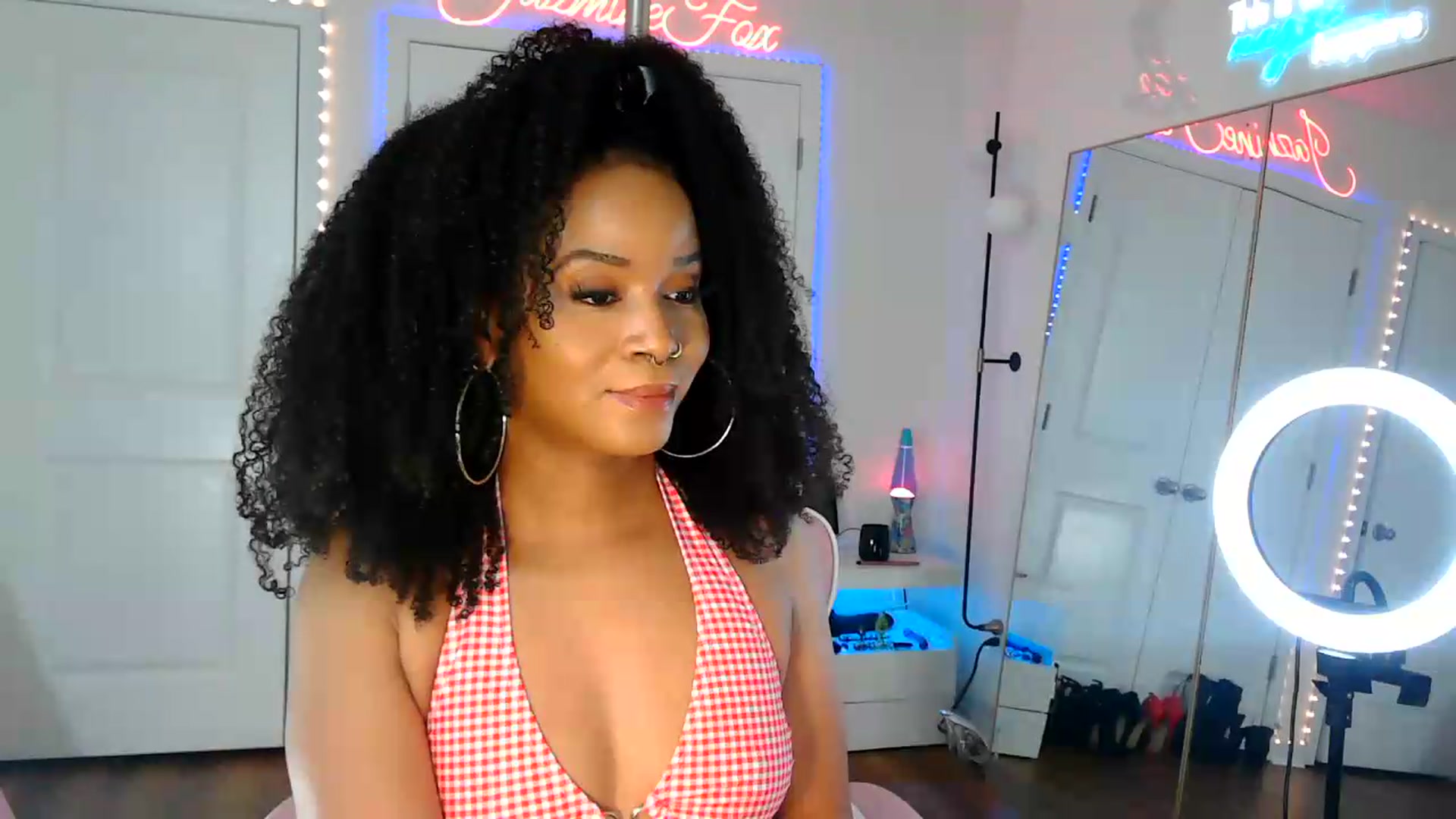 Gallery image thumbnail from Jazminefox's myfreecams stream on, 08/26/2026, 18:04 image 4 of 20
