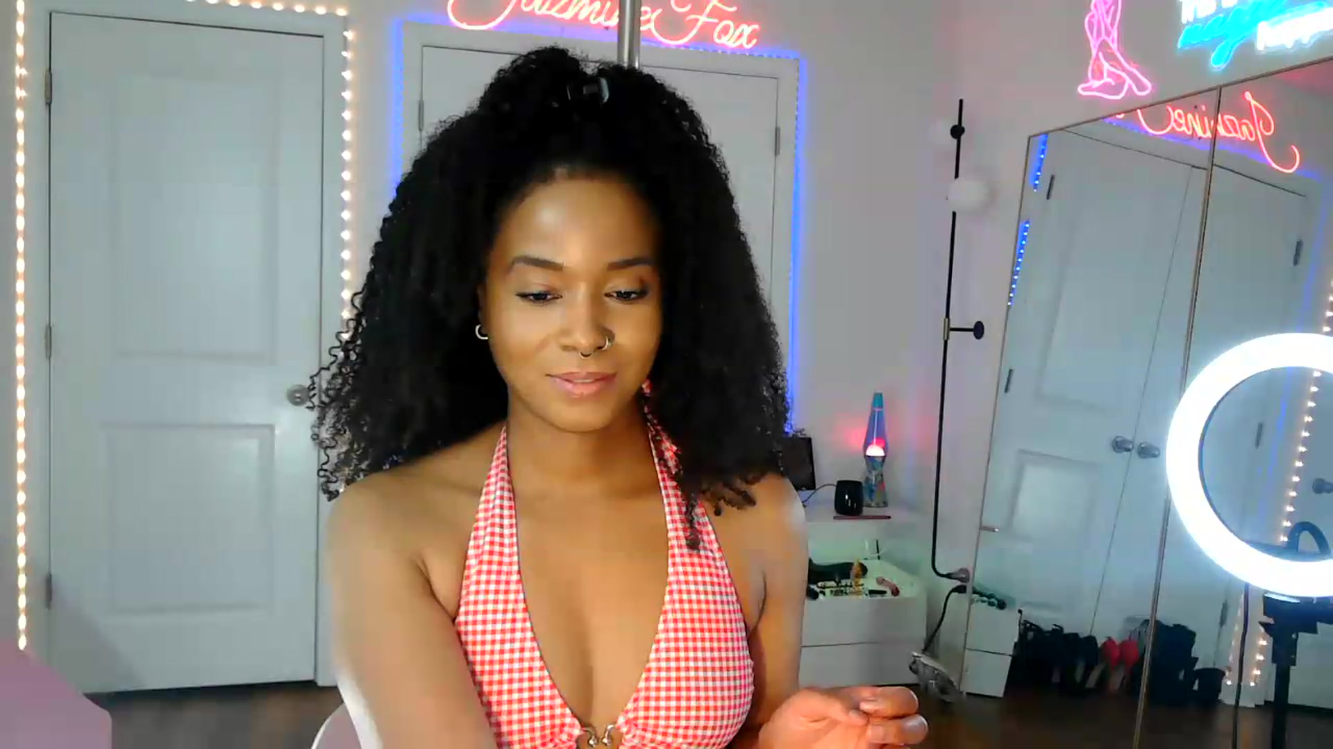 Gallery image thumbnail from Jazminefox's myfreecams stream on, 08/28/2026, 19:50 image 8 of 20