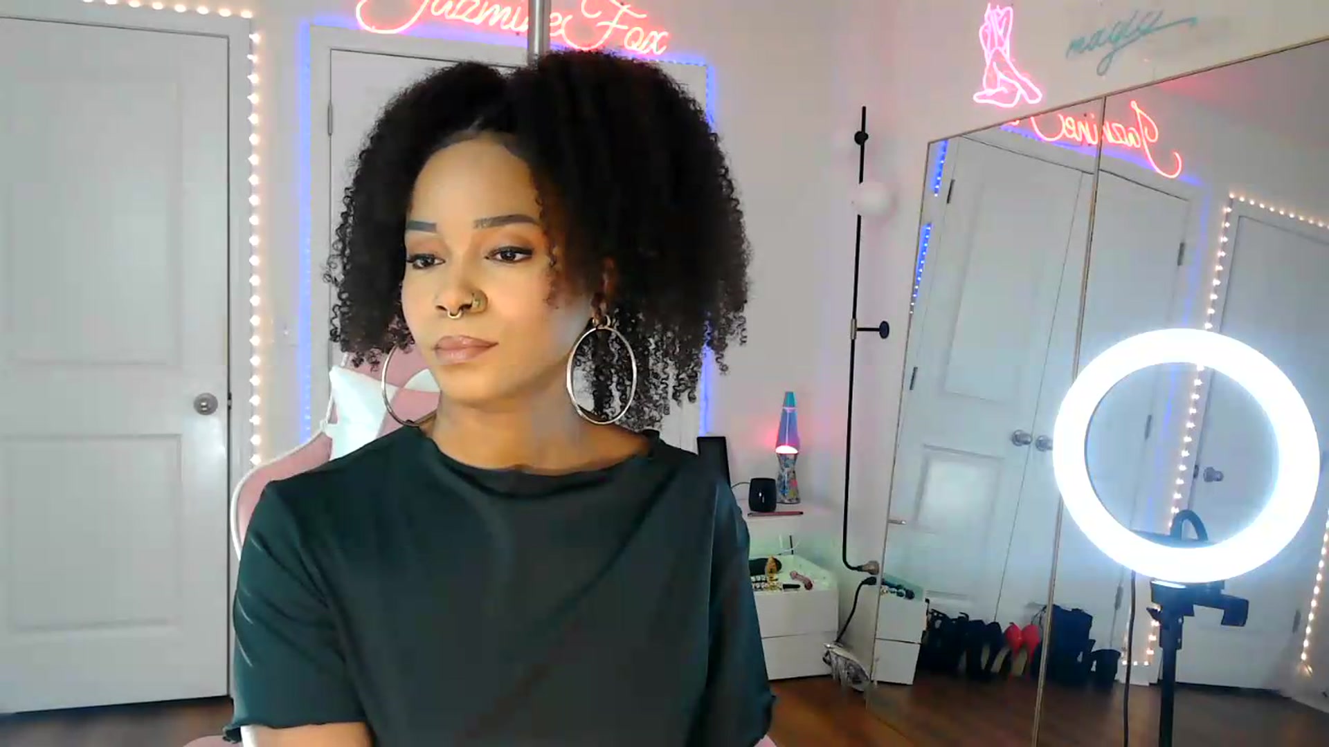 Gallery image thumbnail from Jazminefox's myfreecams stream on, 08/29/2026, 17:31 image 3 of 20