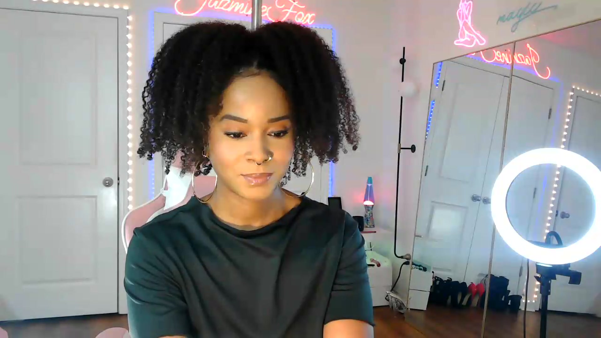 Gallery image thumbnail from Jazminefox's myfreecams stream on, 08/29/2026, 17:31 image 7 of 20