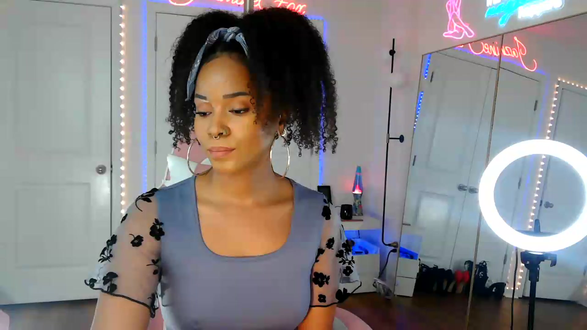 Gallery image thumbnail from Jazminefox's myfreecams stream on, 09/02/2026, 17:00 image 15 of 20