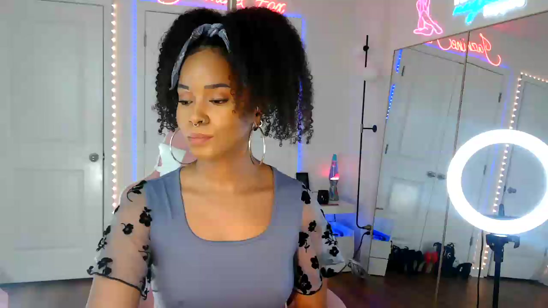 Gallery image thumbnail from Jazminefox's myfreecams stream on, 09/02/2026, 17:00 image 13 of 20