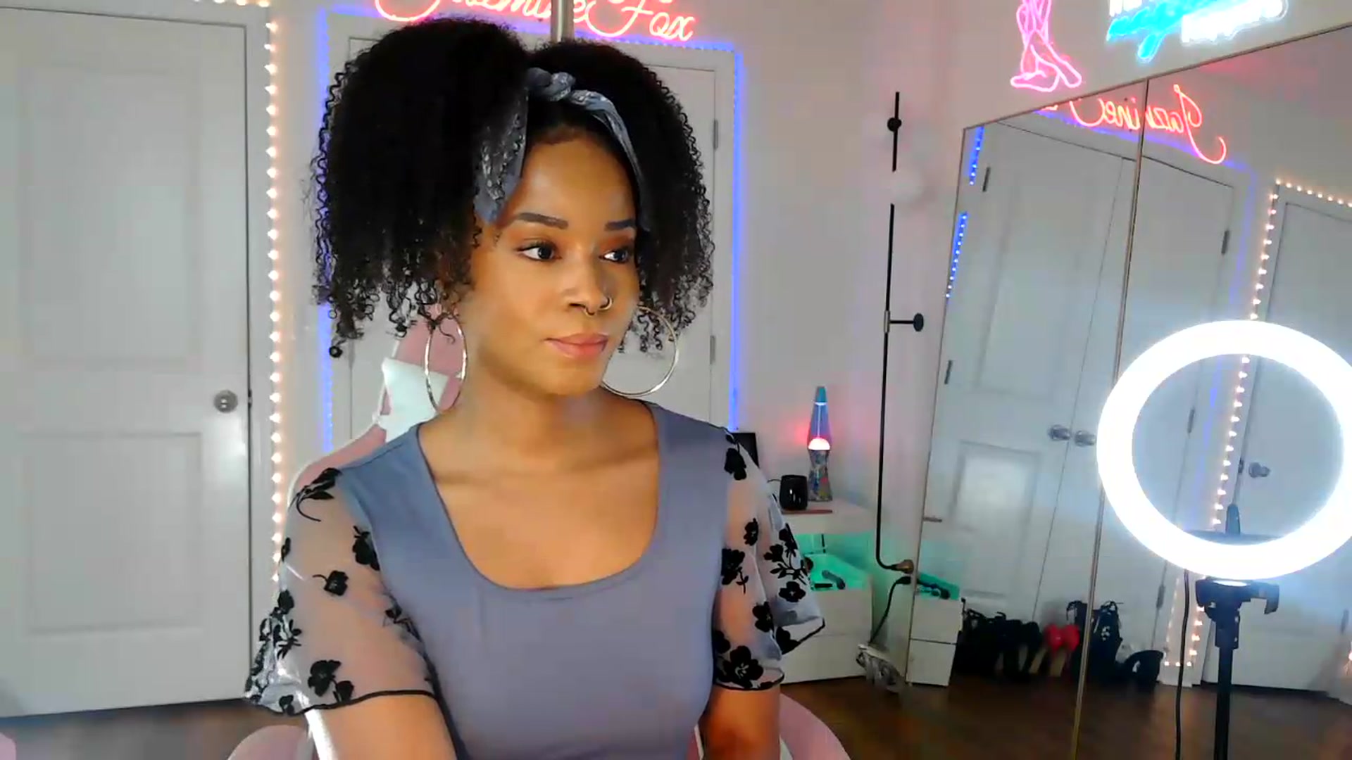 Gallery image thumbnail from Jazminefox's myfreecams stream on, 09/02/2026, 17:00 image 7 of 20
