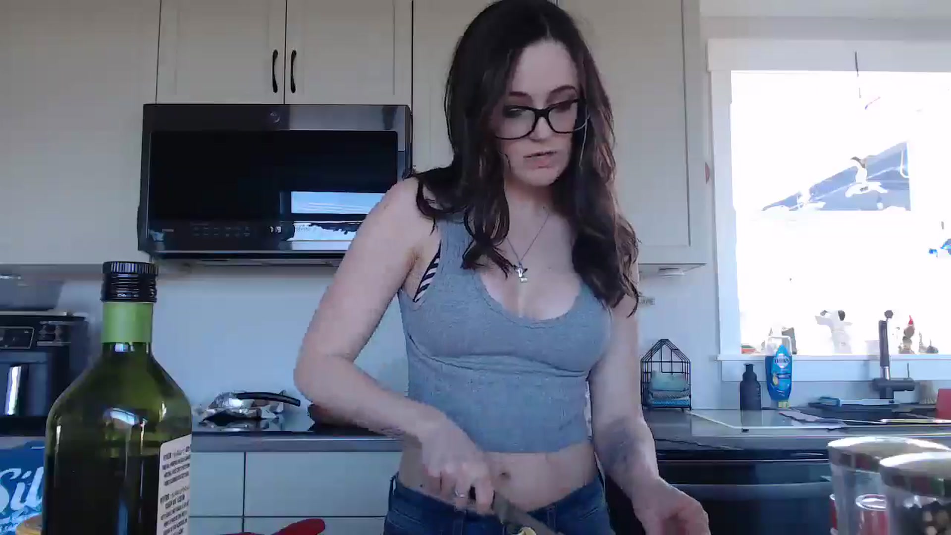 Gallery image thumbnail from JazzliciousXO's myfreecams stream on, 04/30/2025, 22:34 image 9 of 20