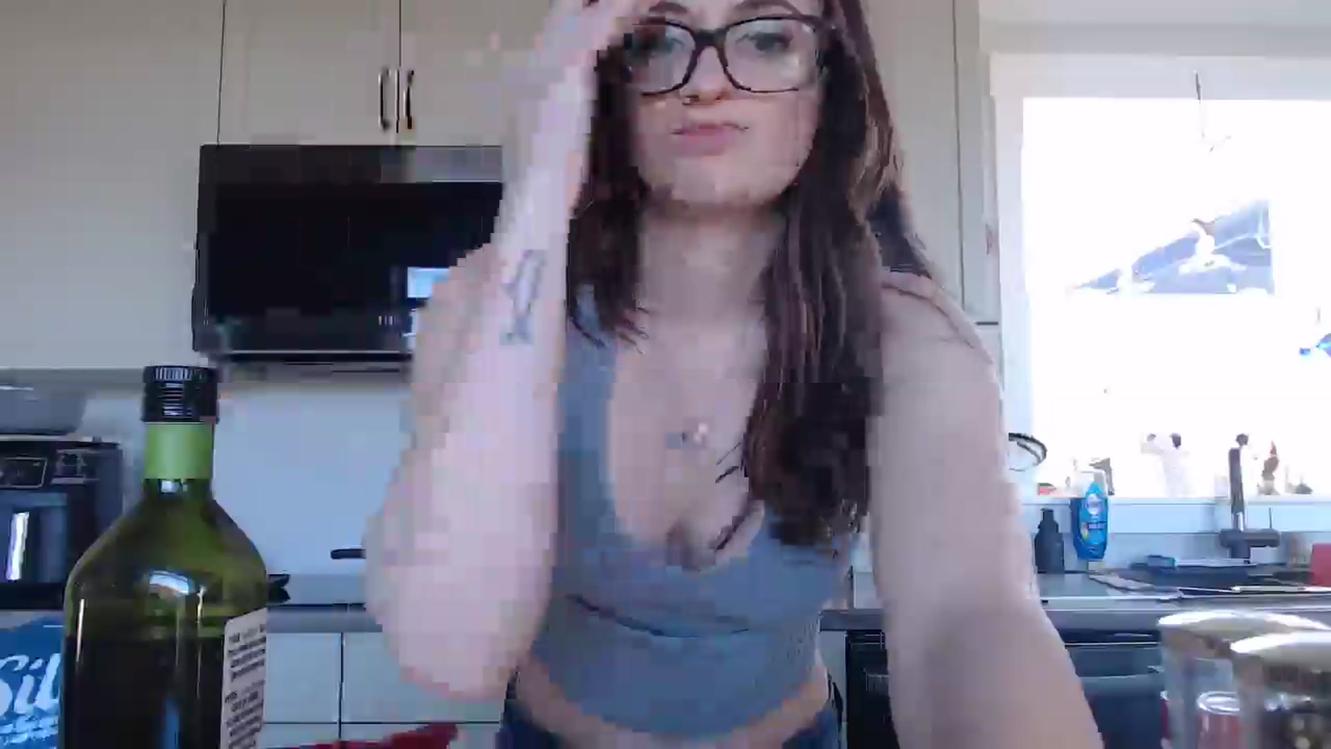 Gallery image thumbnail from JazzliciousXO's myfreecams stream on, 04/30/2025, 22:34 image 3 of 20