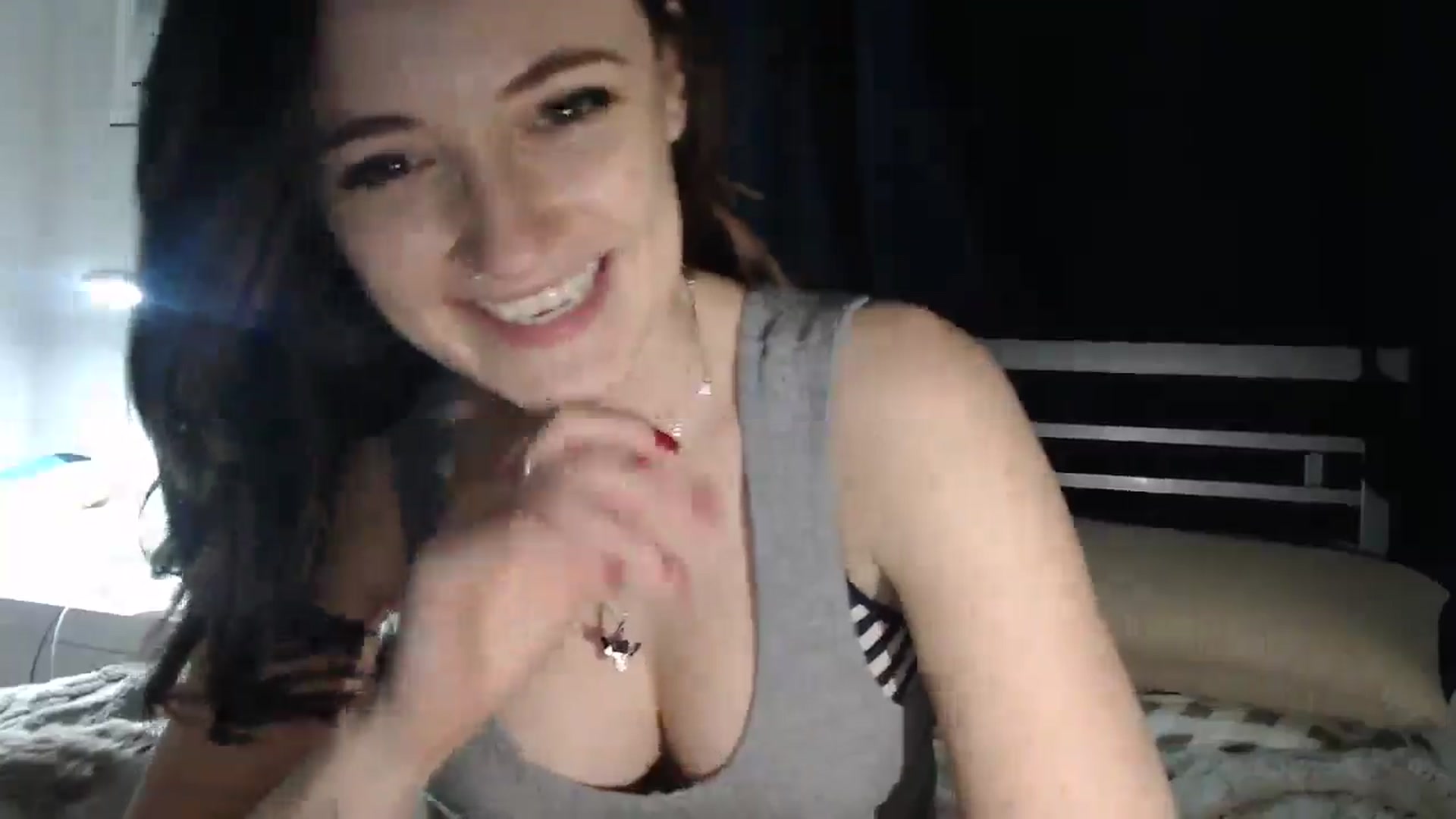 Gallery image thumbnail from JazzliciousXO's myfreecams stream on, 05/01/2025, 03:52 image 10 of 20