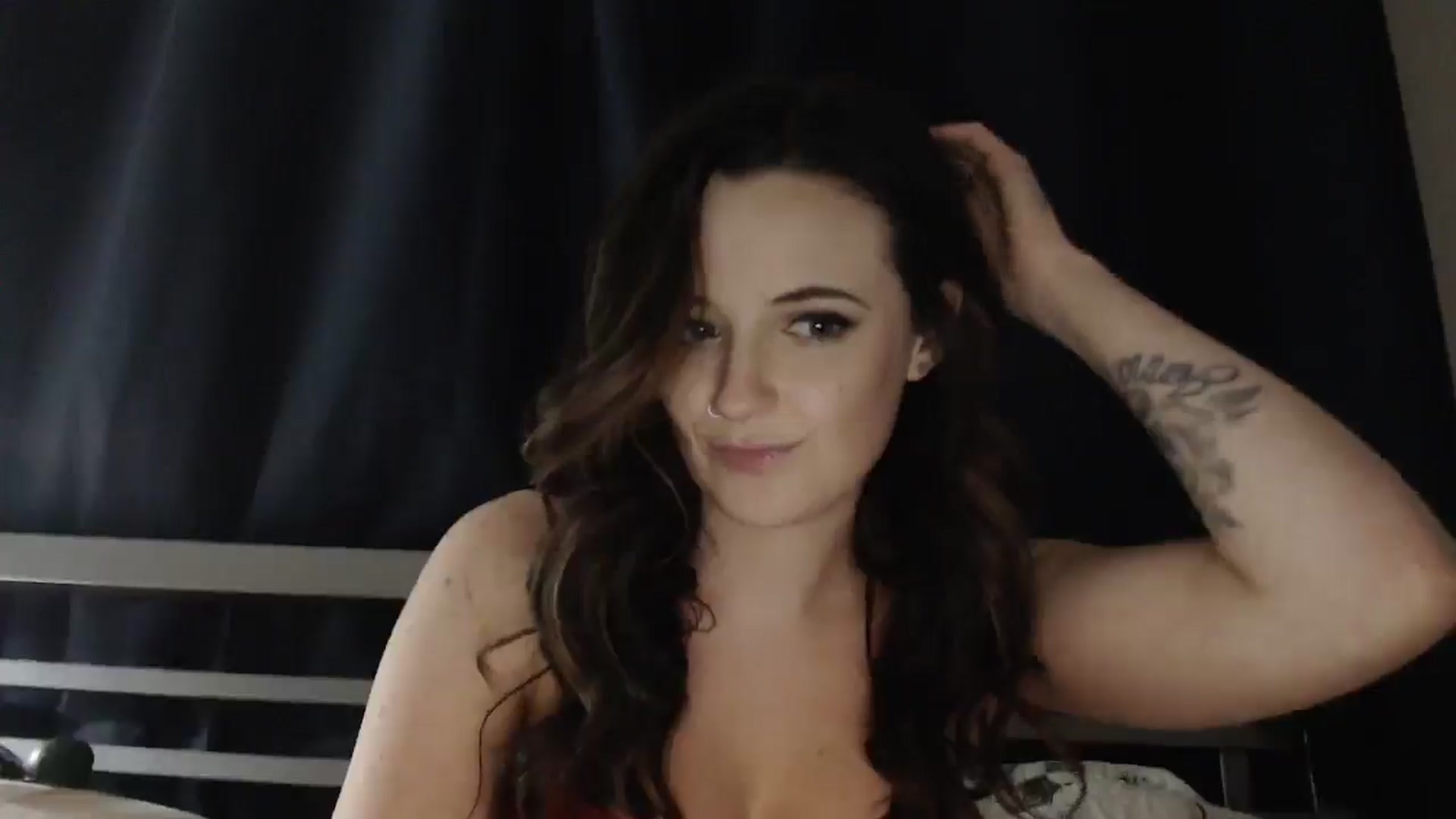 Gallery image thumbnail from JazzliciousXO's myfreecams stream on, 05/04/2025, 02:05 image 7 of 20
