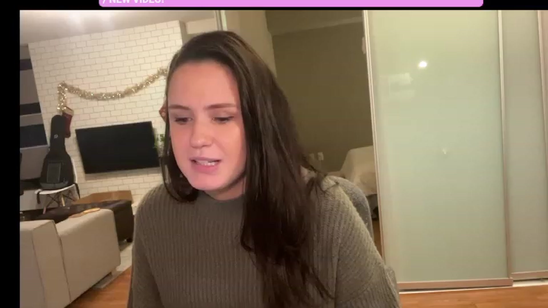 Gallery image thumbnail from JazzminBelle's myfreecams stream on, 11/28/2022, 20:43 image 4 of 20