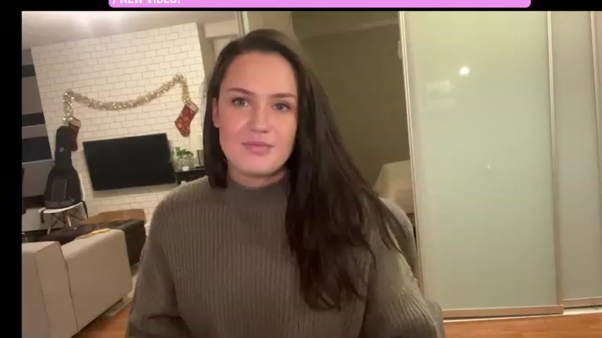 Gallery image thumbnail from JazzminBelle's myfreecams stream on, 11/28/2022, 20:43 image 3 of 20