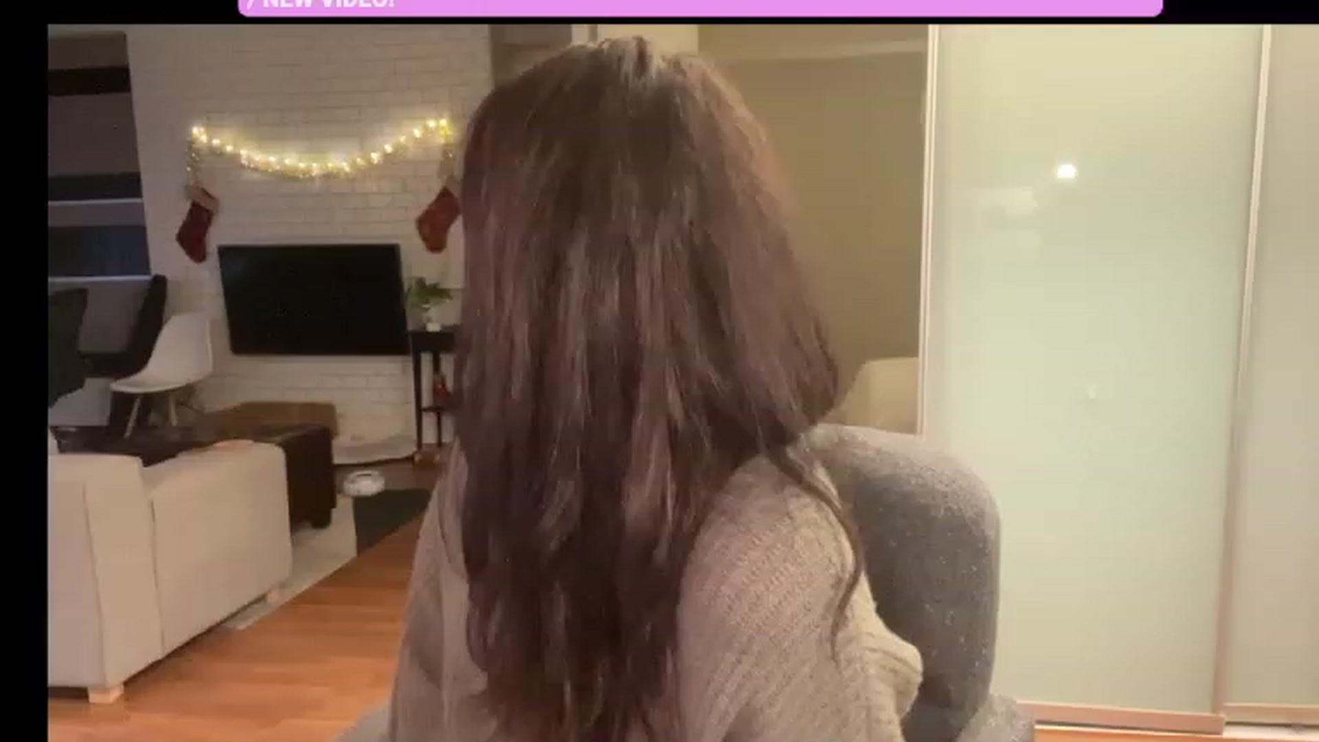 Gallery image thumbnail from JazzminBelle's myfreecams stream on, 11/28/2022, 20:43 image 9 of 20