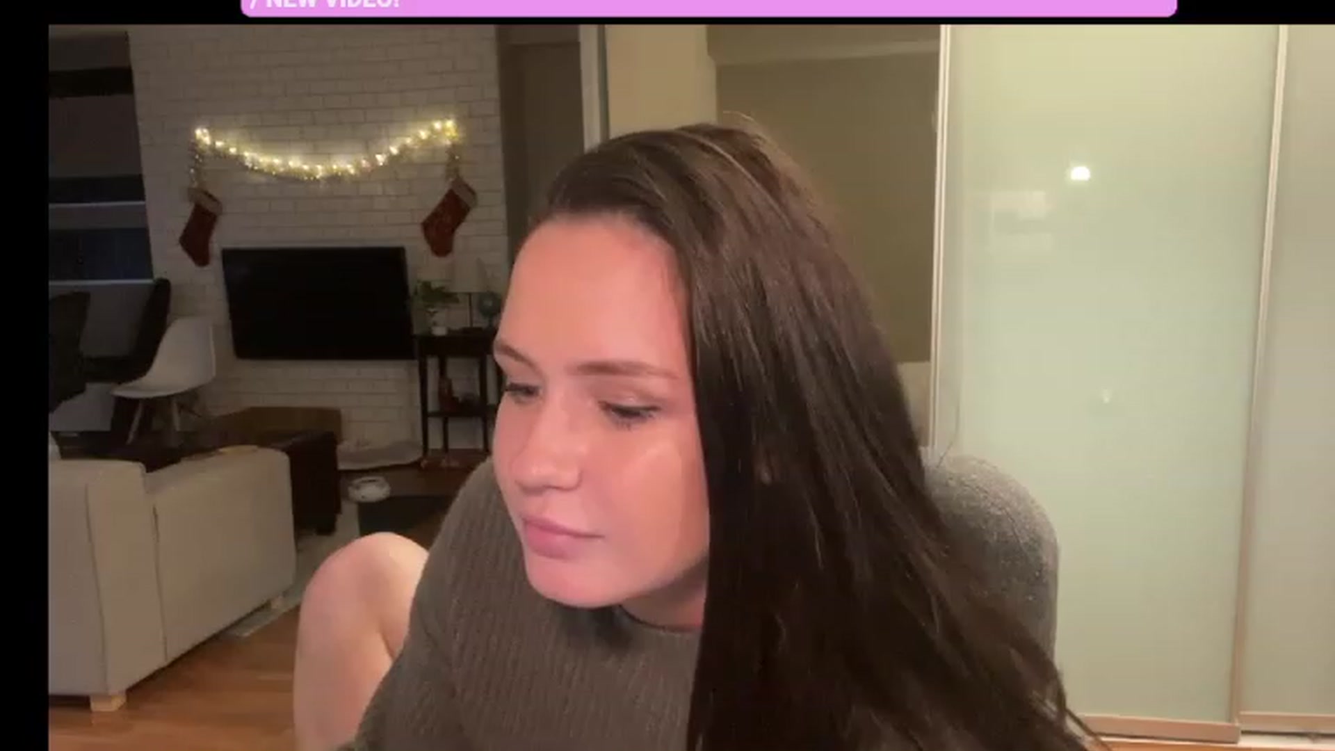 Gallery image thumbnail from JazzminBelle's myfreecams stream on, 11/28/2022, 20:43 image 12 of 20