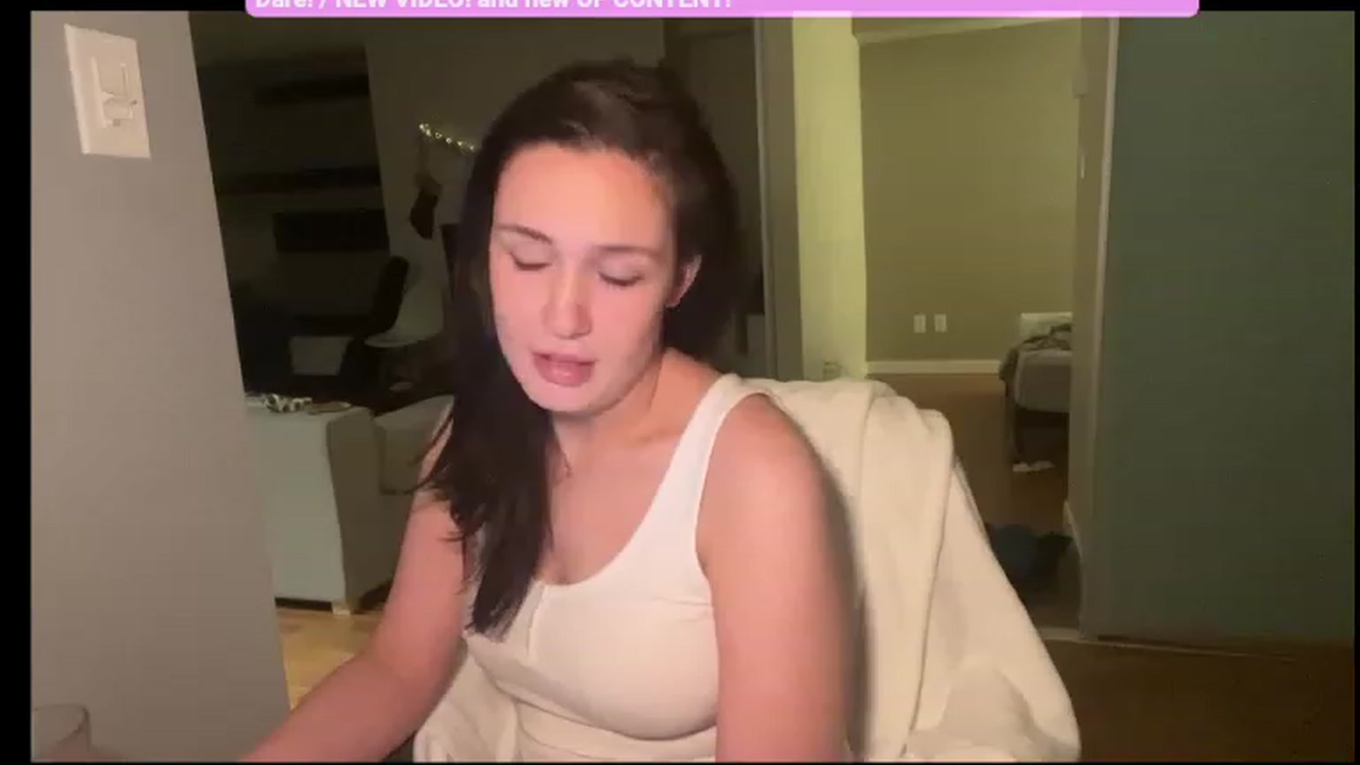 Gallery image thumbnail from JazzminBelle's myfreecams stream on, 12/02/2022, 02:30 image 18 of 20
