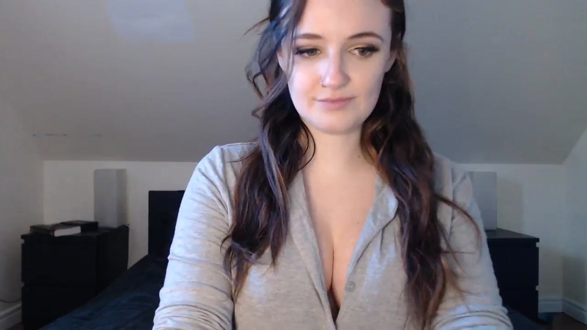 Gallery image thumbnail from JazzyBabe's myfreecams stream on, 01/12/2024, 17:32 image 2 of 20