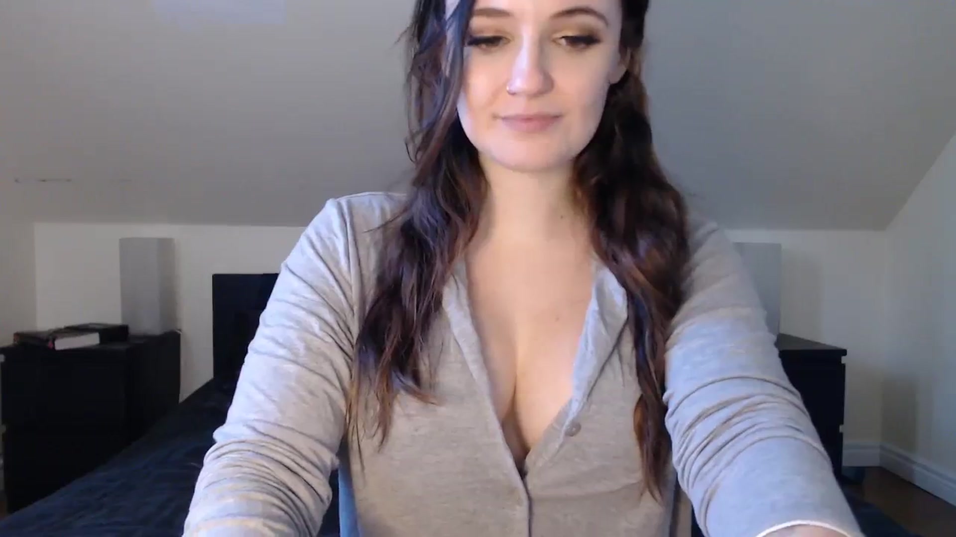 Gallery image thumbnail from JazzyBabe's myfreecams stream on, 01/12/2024, 18:31 image 7 of 20