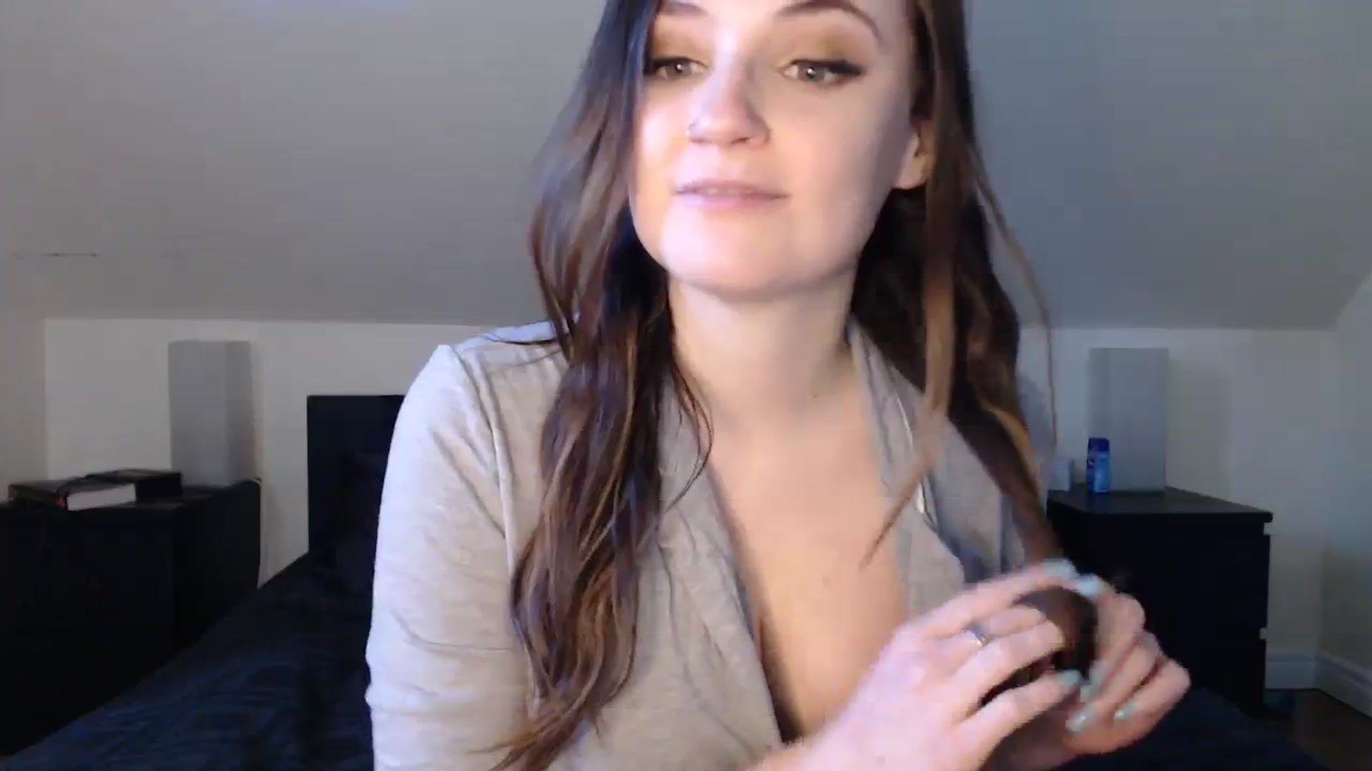 Gallery image thumbnail from JazzyBabe's myfreecams stream on, 01/12/2024, 18:31 image 15 of 20