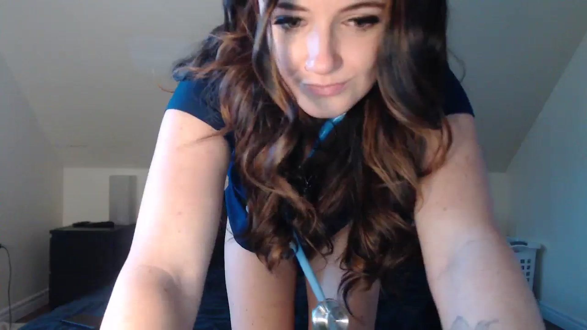 Gallery image thumbnail from JazzyBabe's myfreecams stream on, 01/15/2024, 20:45 image 10 of 20