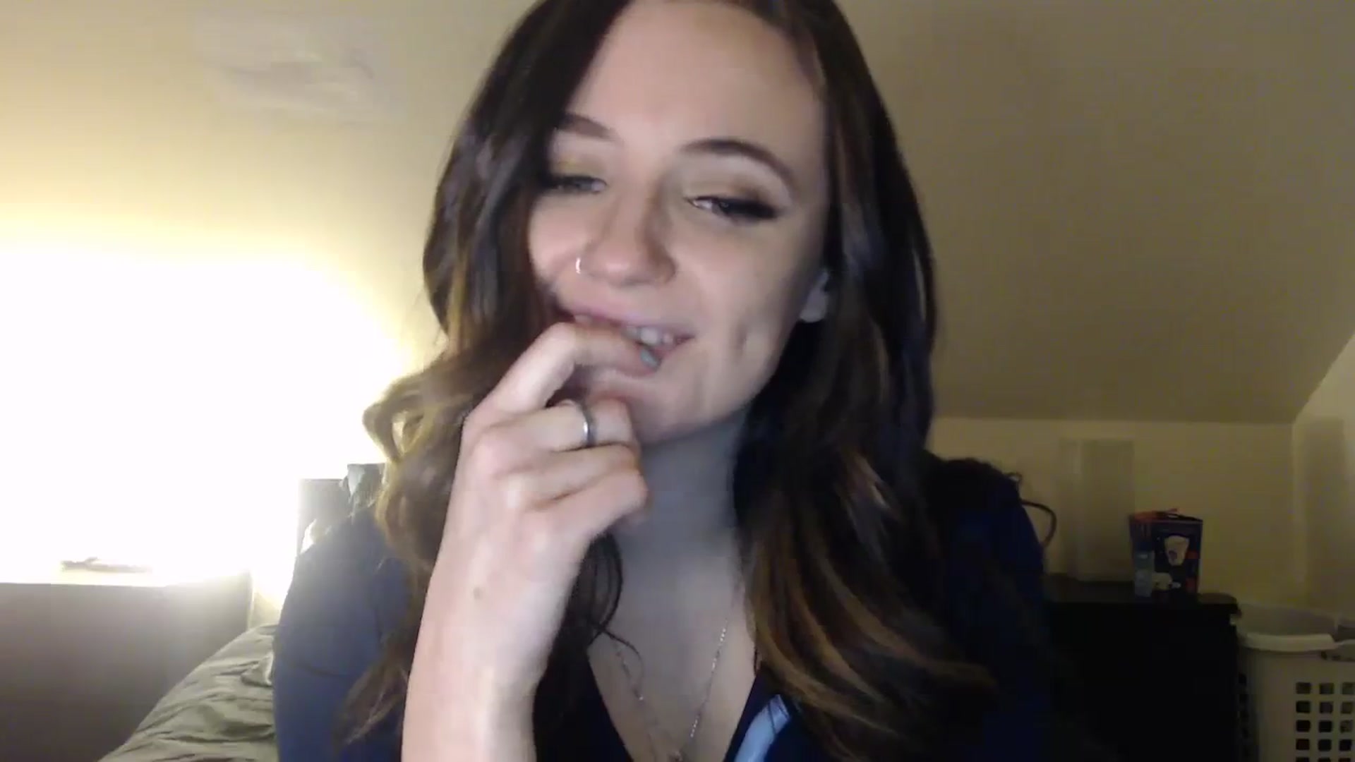 Gallery image thumbnail from JazzyBabe's myfreecams stream on, 01/15/2024, 22:21 image 18 of 20