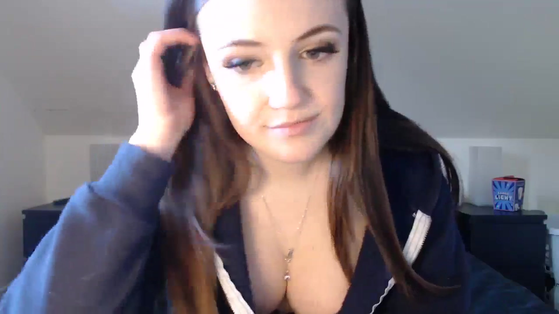 Gallery image thumbnail from JazzyBabe's myfreecams stream on, 01/23/2024, 19:17 image 10 of 20