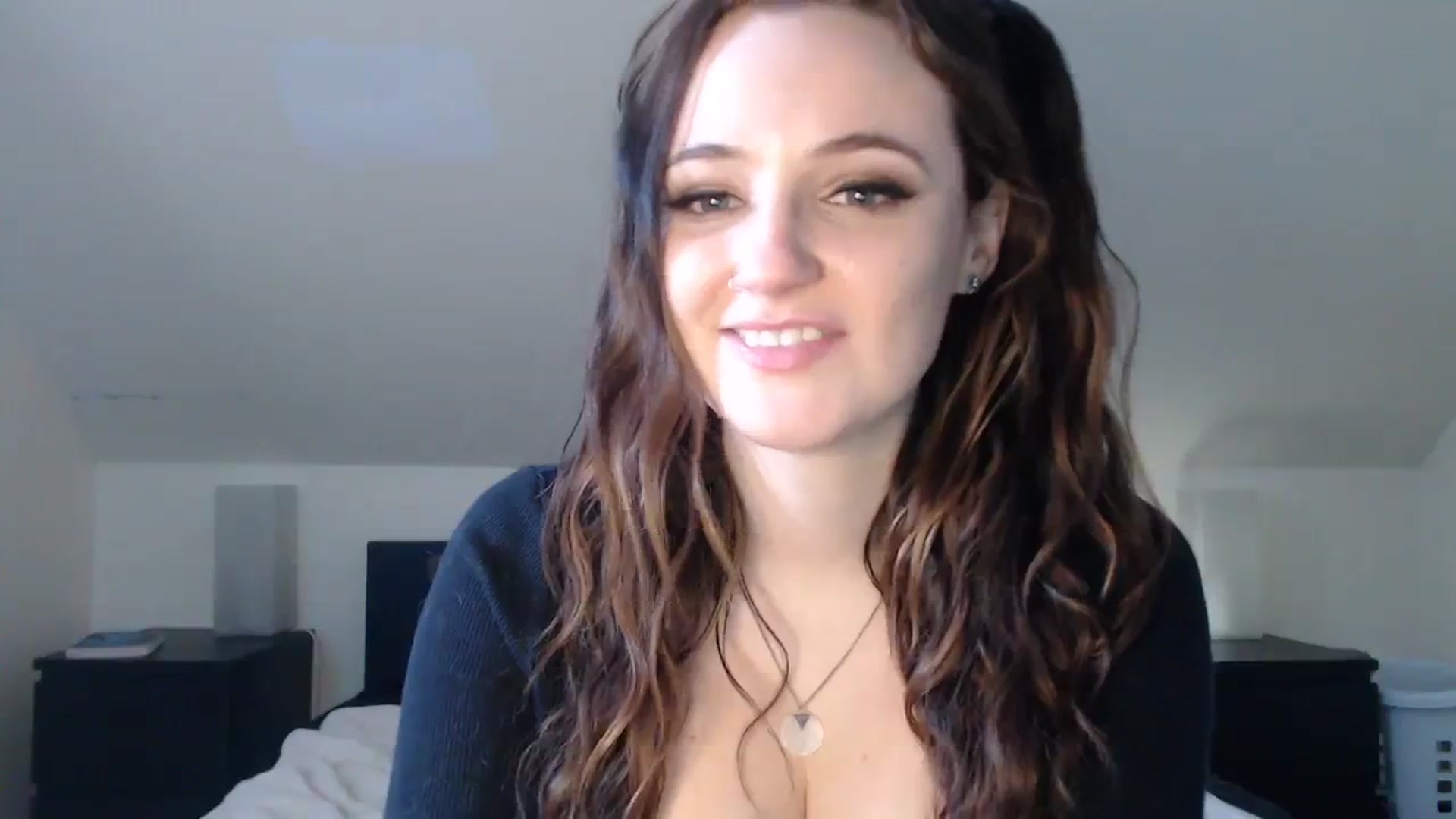 Gallery image thumbnail from JazzyBabe's myfreecams stream on, 01/31/2024, 19:06 image 18 of 20