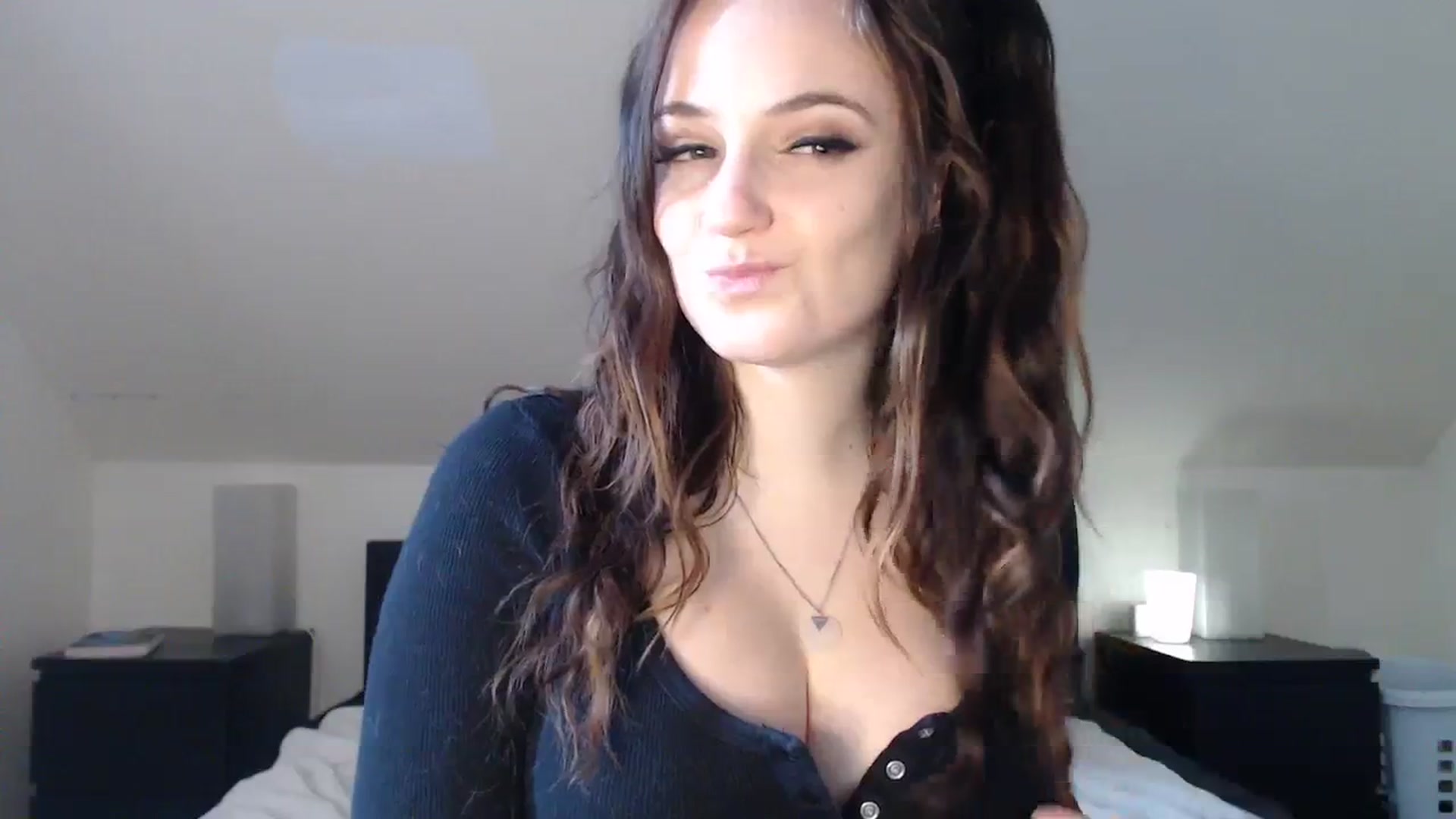 Gallery image thumbnail from JazzyBabe's myfreecams stream on, 01/31/2024, 19:06 image 14 of 20