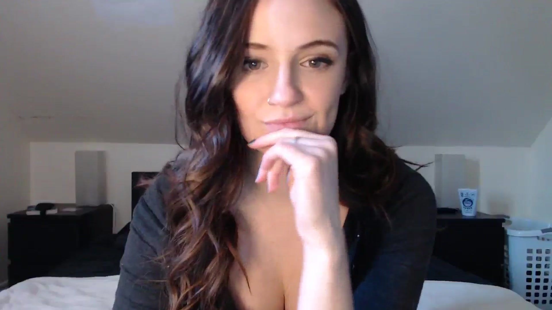 Gallery image thumbnail from JazzyBabe's myfreecams stream on, 02/27/2024, 20:00 image 2 of 20