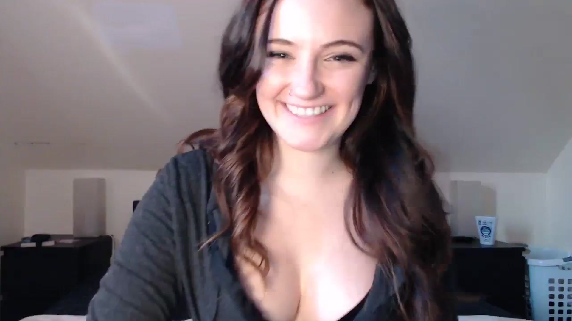 Gallery image thumbnail from JazzyBabe's myfreecams stream on, 02/27/2024, 21:38 image 8 of 20