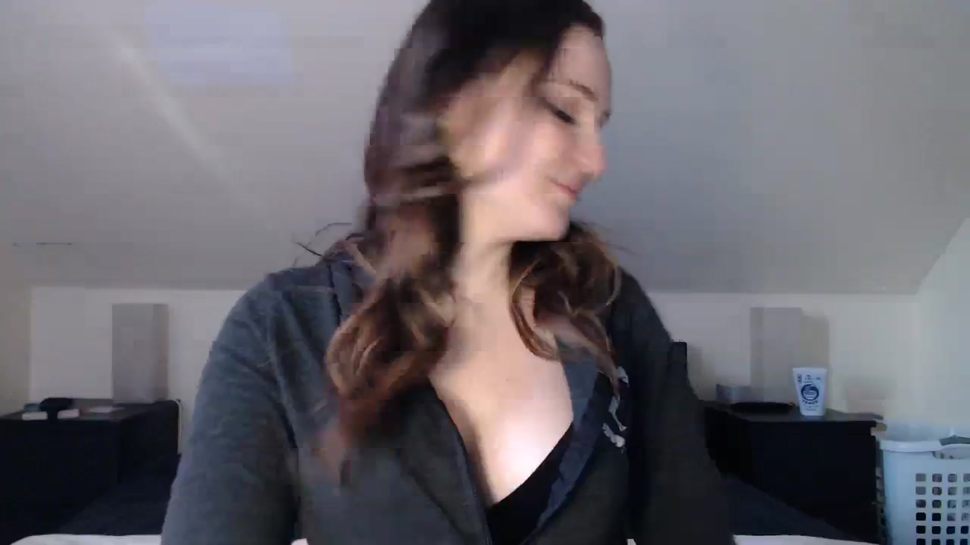 Gallery image thumbnail from JazzyBabe's myfreecams stream on, 02/27/2024, 21:38 image 3 of 20