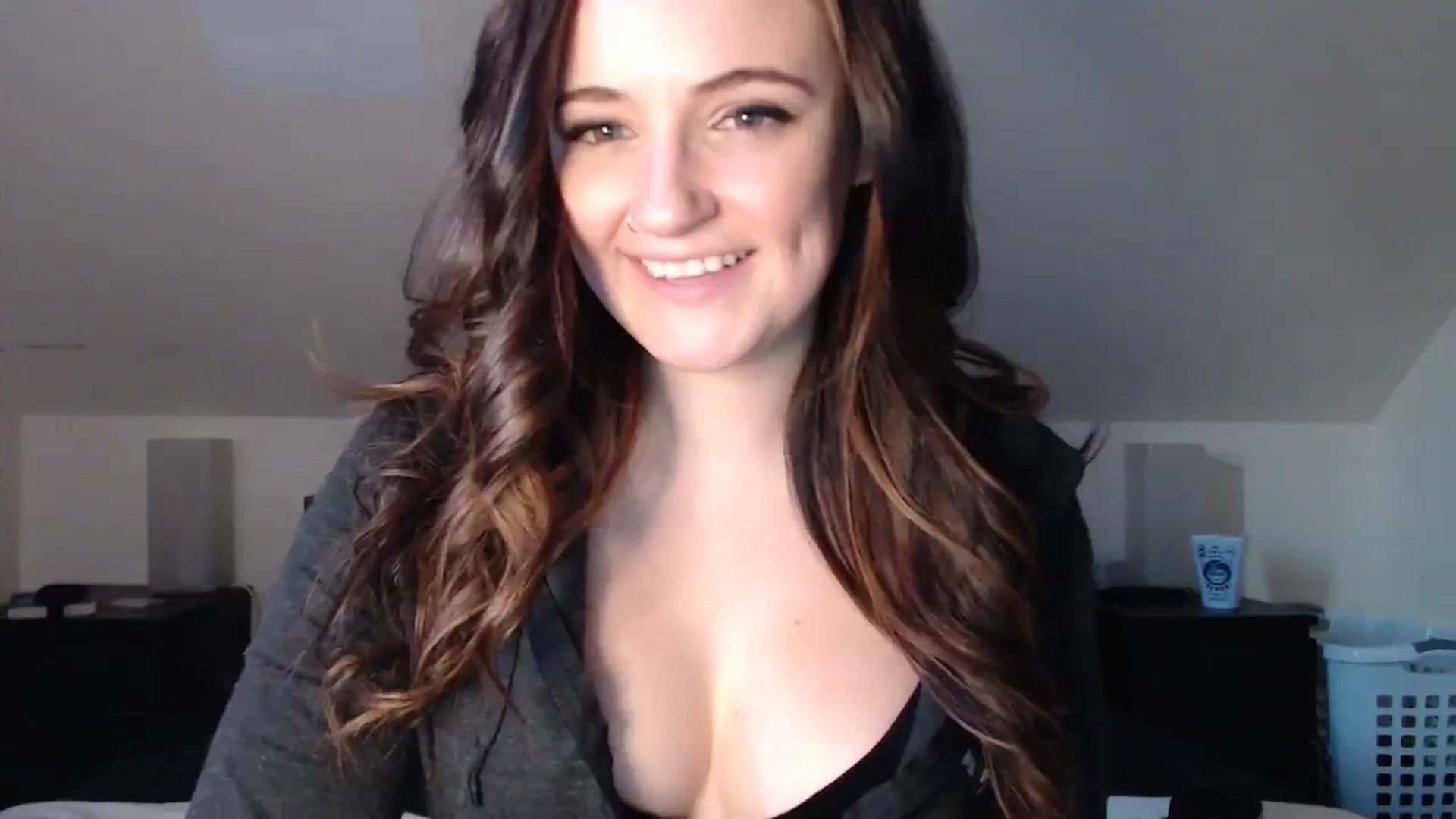 Gallery image thumbnail from JazzyBabe's myfreecams stream on, 02/27/2024, 21:38 image 19 of 20