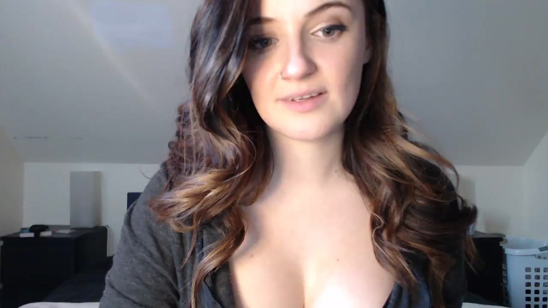Gallery image thumbnail from JazzyBabe's myfreecams stream on, 02/27/2024, 21:38 image 10 of 20