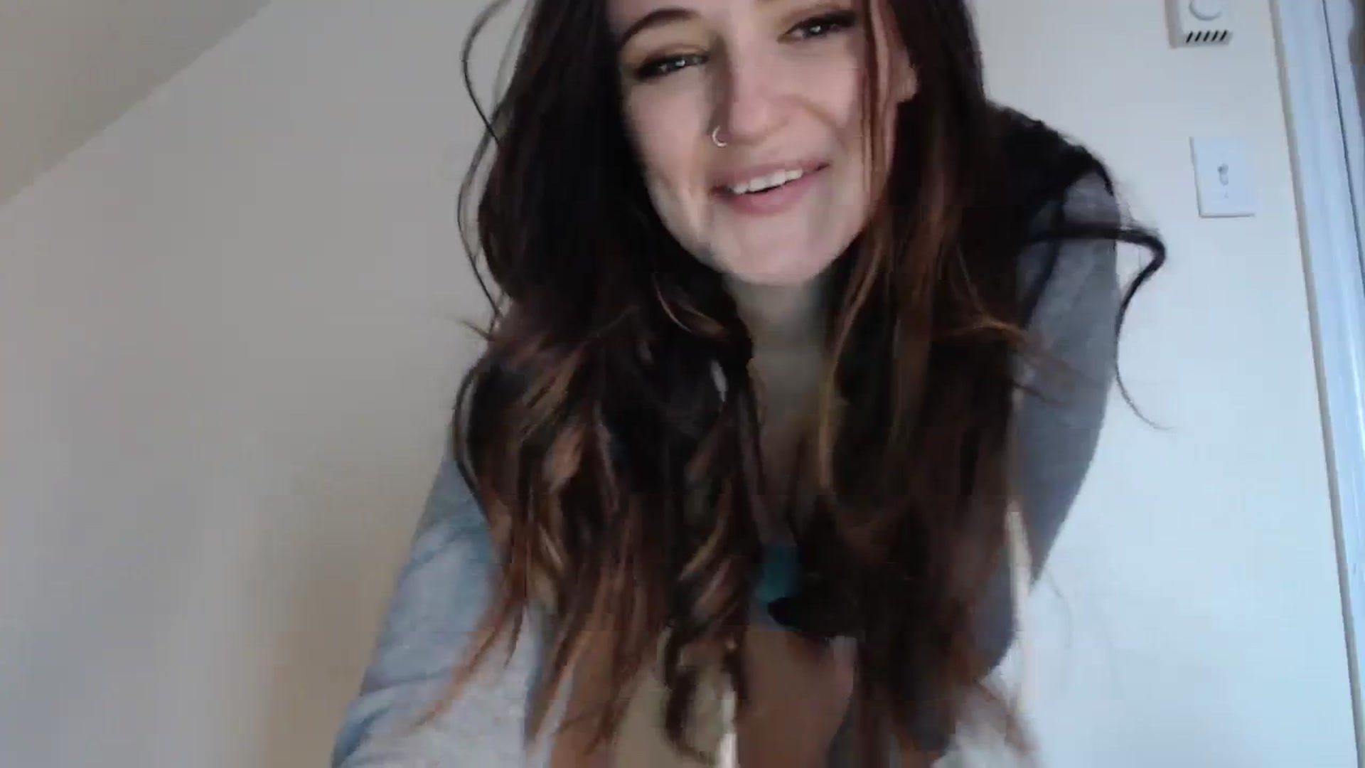 Gallery image thumbnail from JazzyBabe's myfreecams stream on, 02/29/2024, 20:03 image 14 of 20