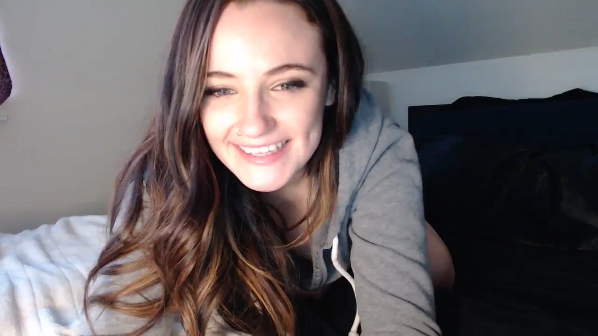 Gallery image thumbnail from JazzyBabe's myfreecams stream on, 02/29/2024, 20:03 image 10 of 20