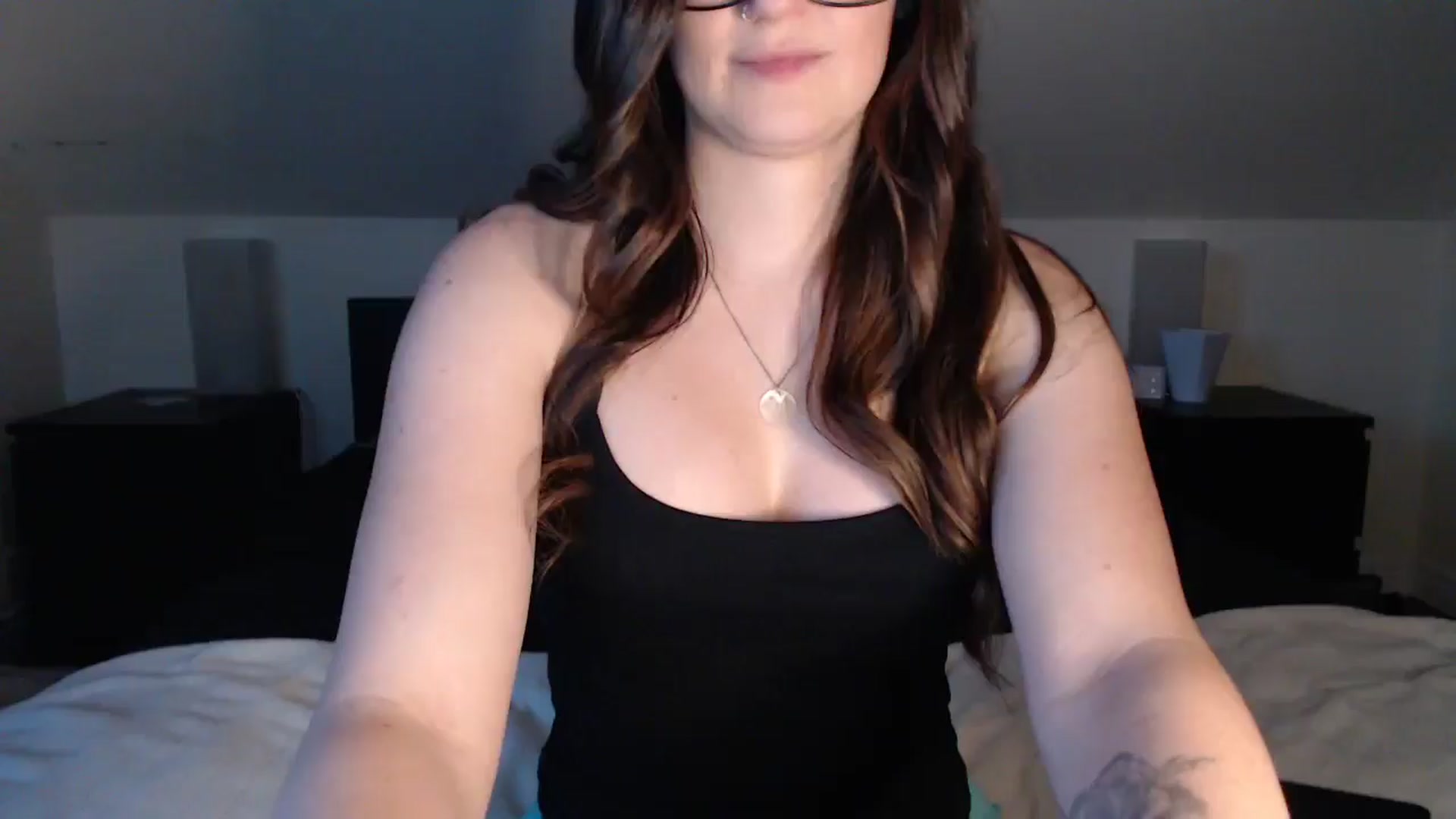 Gallery image thumbnail from JazzyBabe's myfreecams stream on, 05/08/2024, 24:00 image 11 of 20