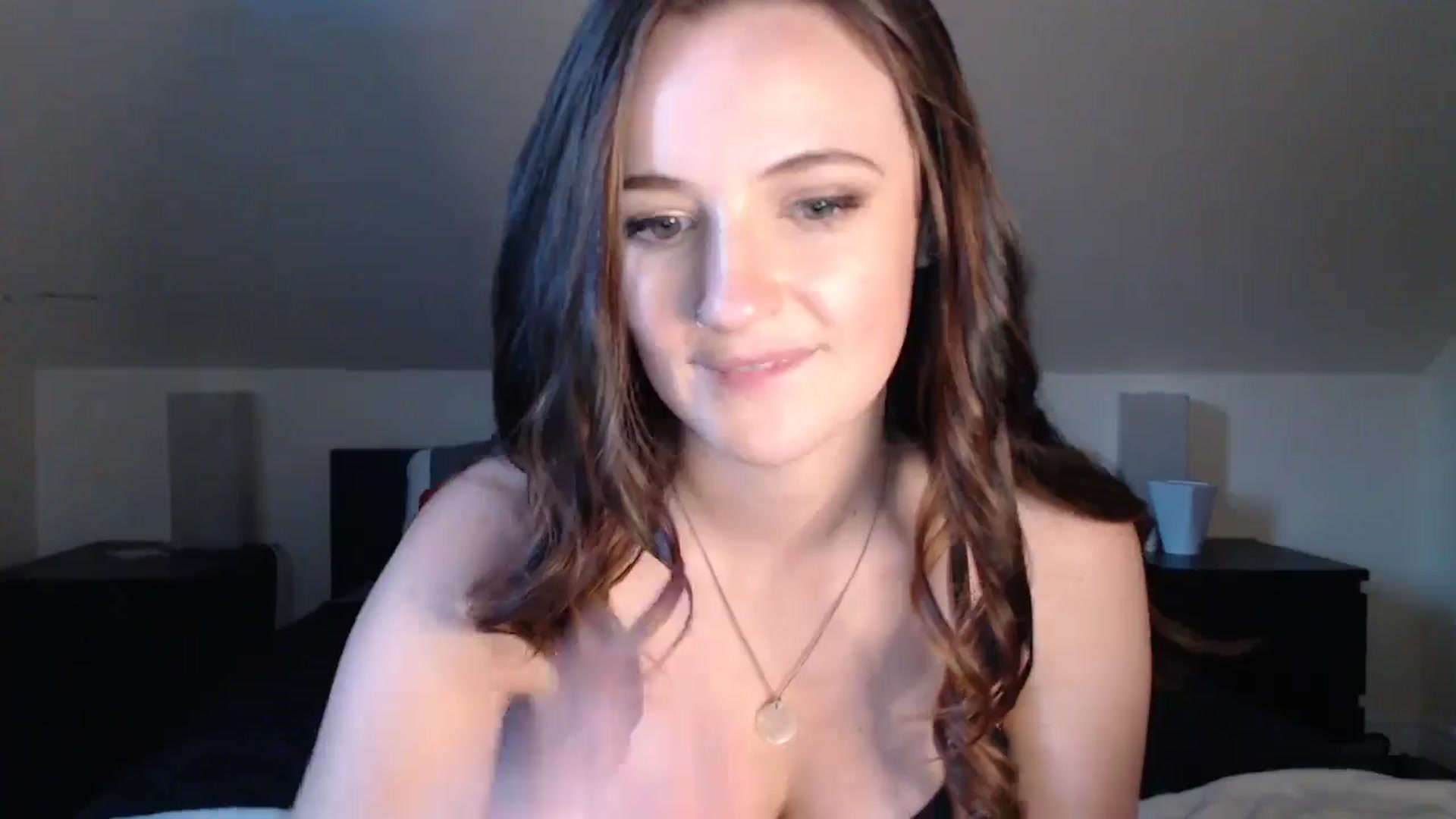 Gallery image thumbnail from JazzyBabe's myfreecams stream on, 05/08/2024, 24:00 image 4 of 20