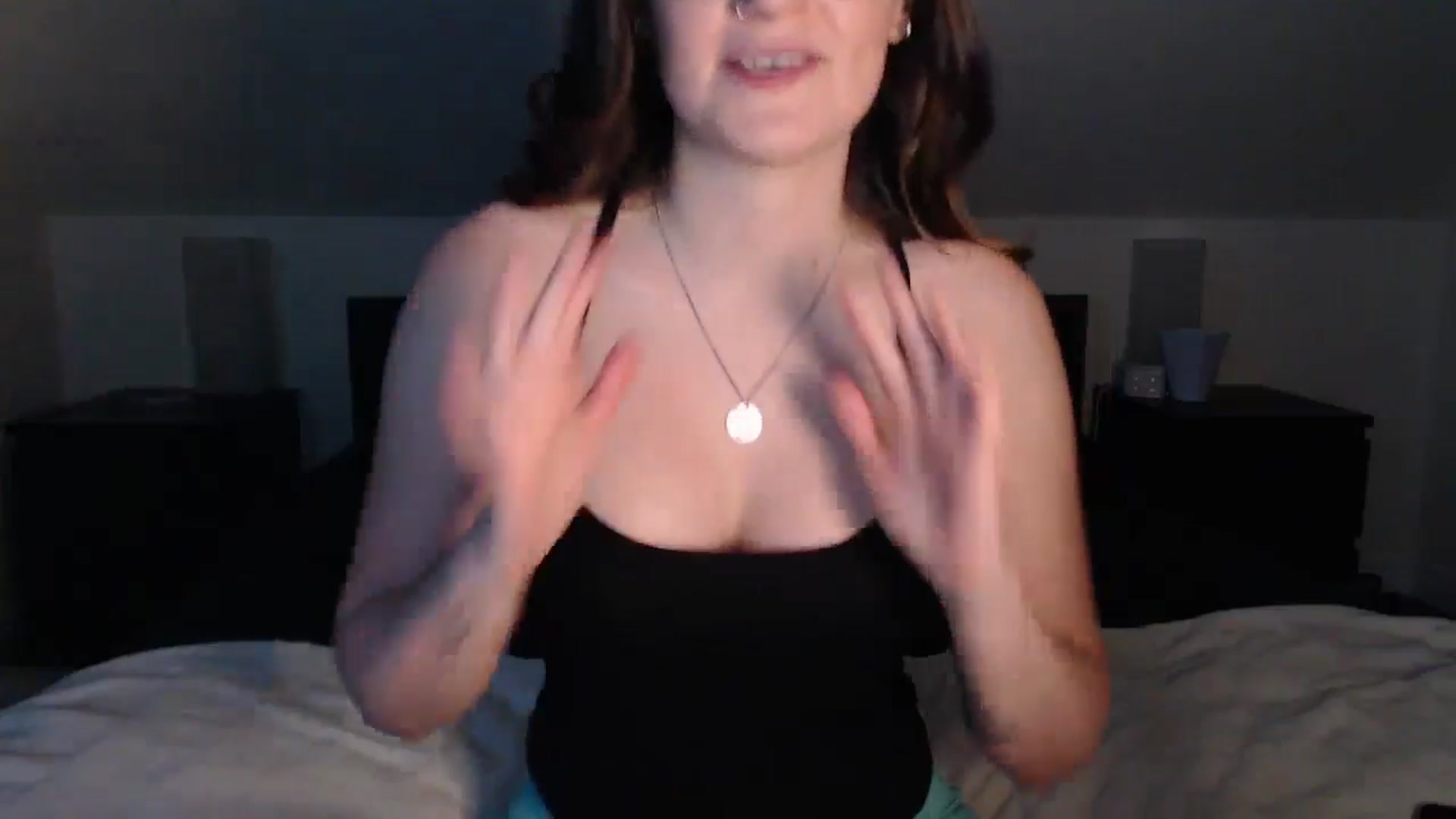 Gallery image thumbnail from JazzyBabe's myfreecams stream on, 05/08/2024, 24:00 image 18 of 20