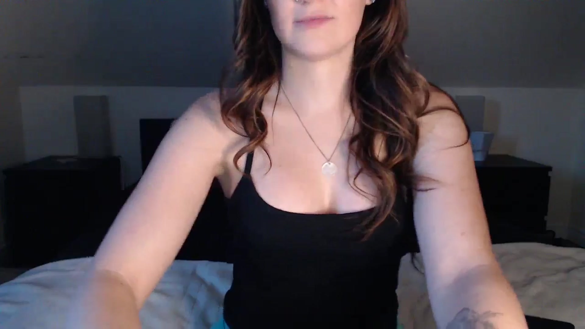 Gallery image thumbnail from JazzyBabe's myfreecams stream on, 05/08/2024, 24:00 image 8 of 20