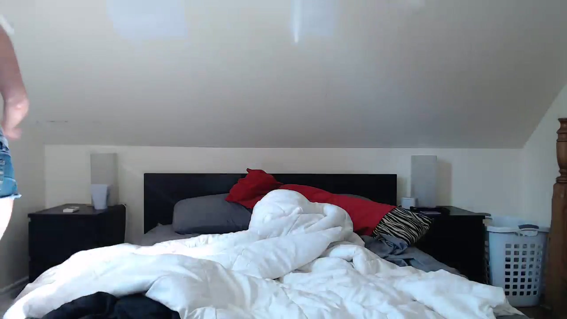 Gallery image thumbnail from JazzyBabe's myfreecams stream on, 05/25/2024, 20:43 image 3 of 20