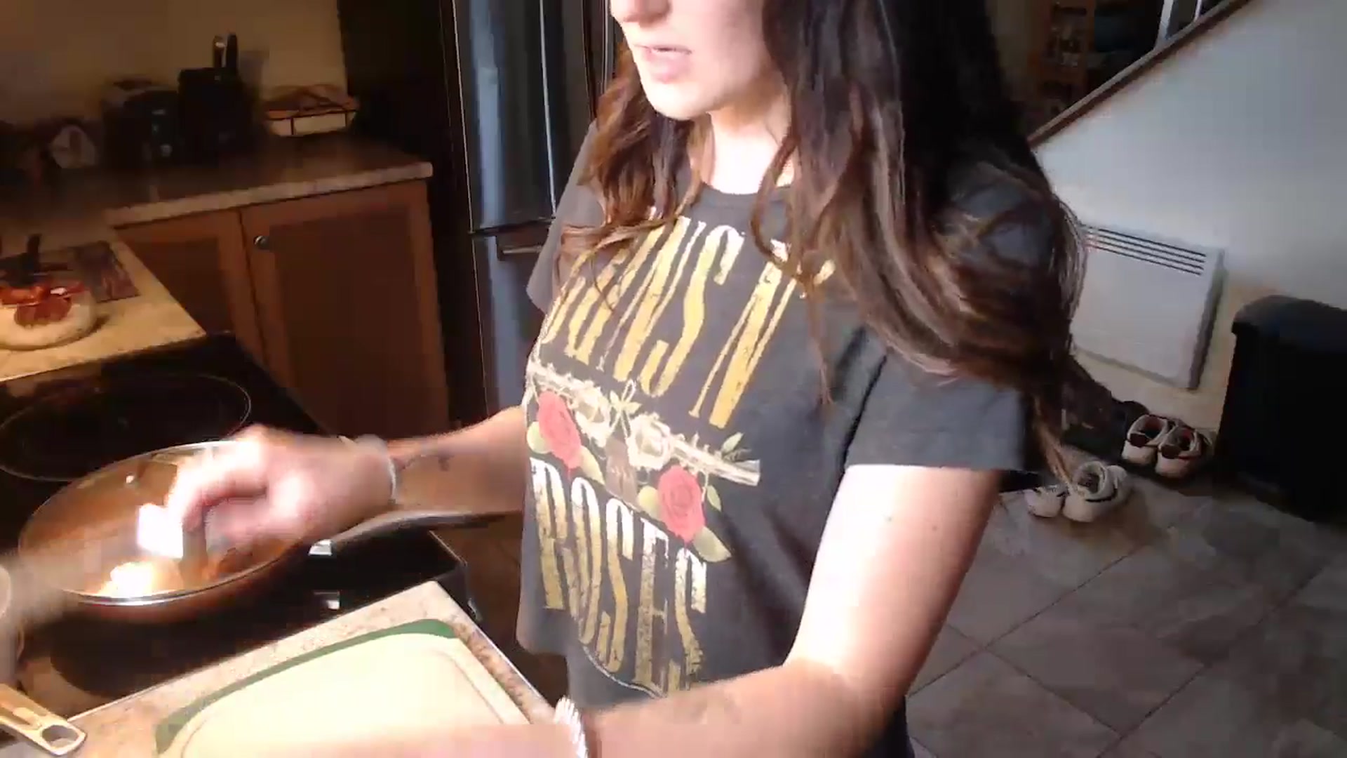 Gallery image thumbnail from JazzyBabe's myfreecams stream on, 06/04/2024, 22:12 image 6 of 20