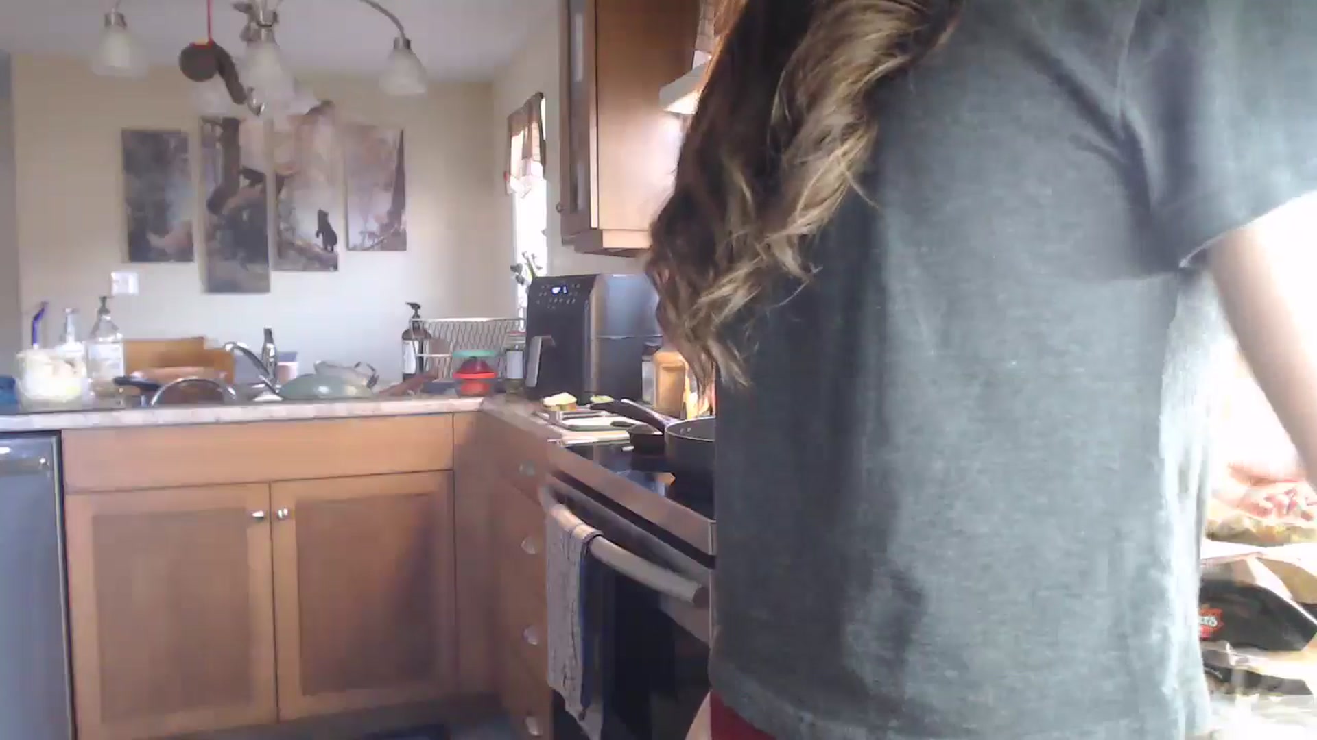 Gallery image thumbnail from JazzyBabe's myfreecams stream on, 06/04/2024, 23:05 image 10 of 20