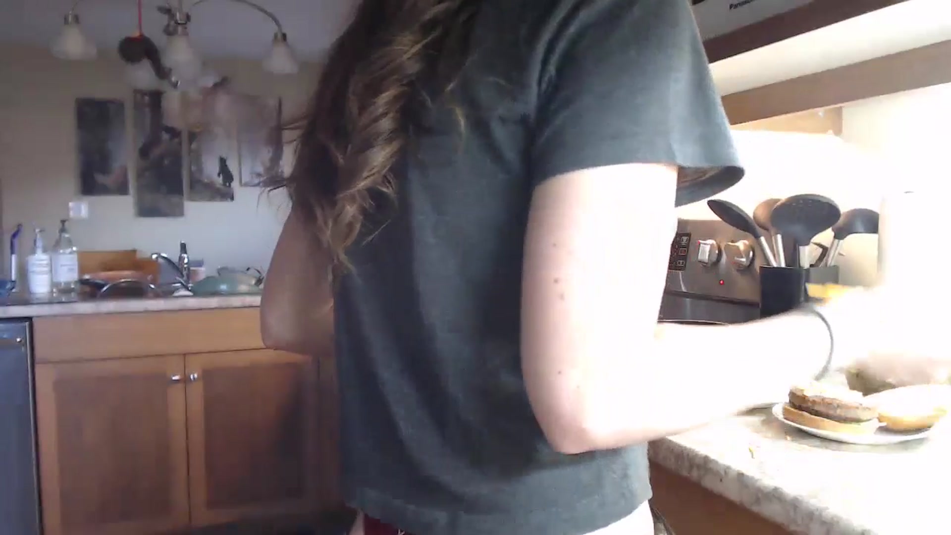 Gallery image thumbnail from JazzyBabe's myfreecams stream on, 06/04/2024, 23:05 image 18 of 20