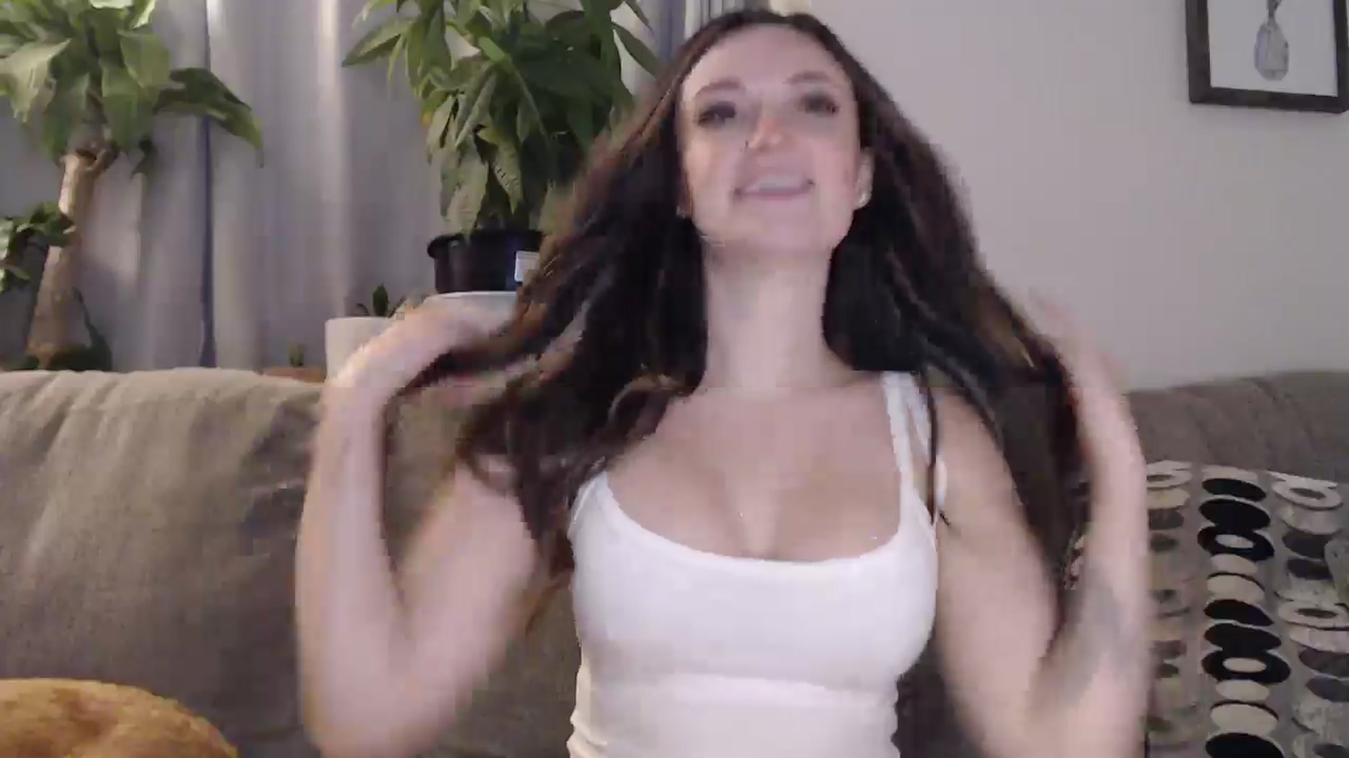 Gallery image thumbnail from JazzyBabe's myfreecams stream on, 06/26/2024, 05:38 image 7 of 20