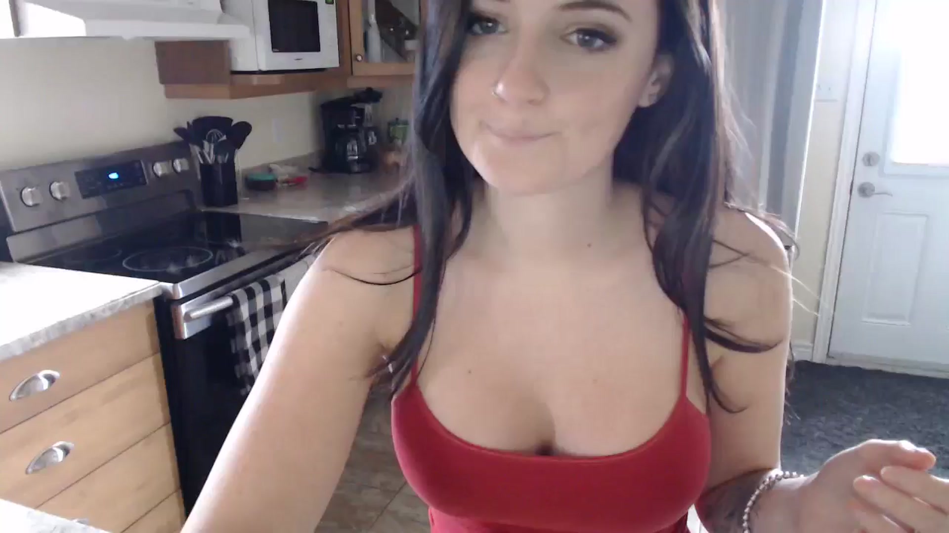 Gallery image thumbnail from JazzyBabe's myfreecams stream on, 06/29/2024, 20:05 image 8 of 20