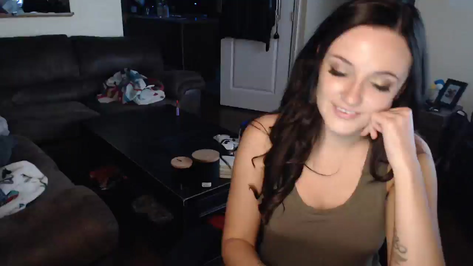 Gallery image thumbnail from JazzyBabe's myfreecams stream on, 07/13/2024, 23:47 image 18 of 20