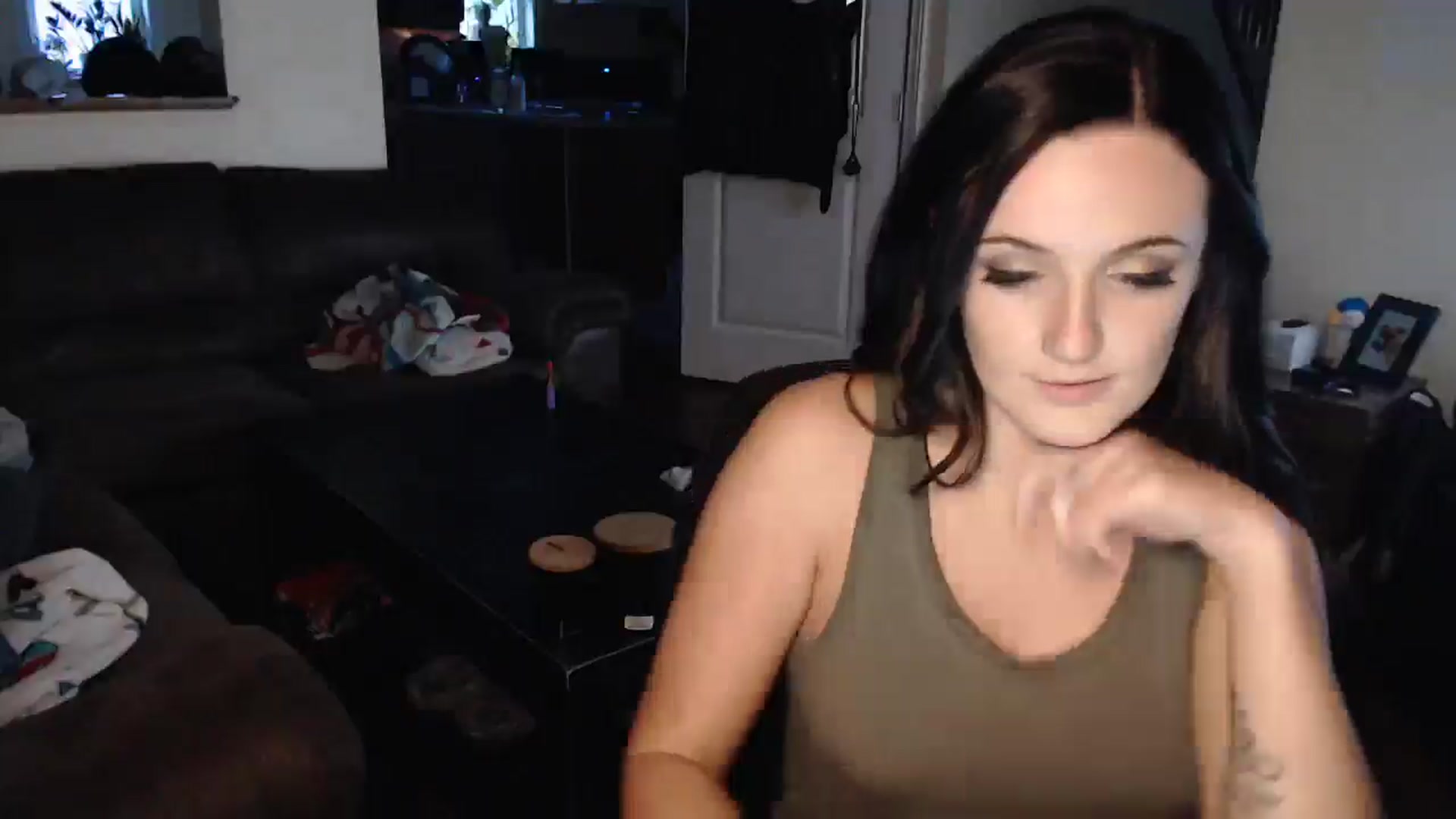 Gallery image thumbnail from JazzyBabe's myfreecams stream on, 07/13/2024, 23:47 image 16 of 20
