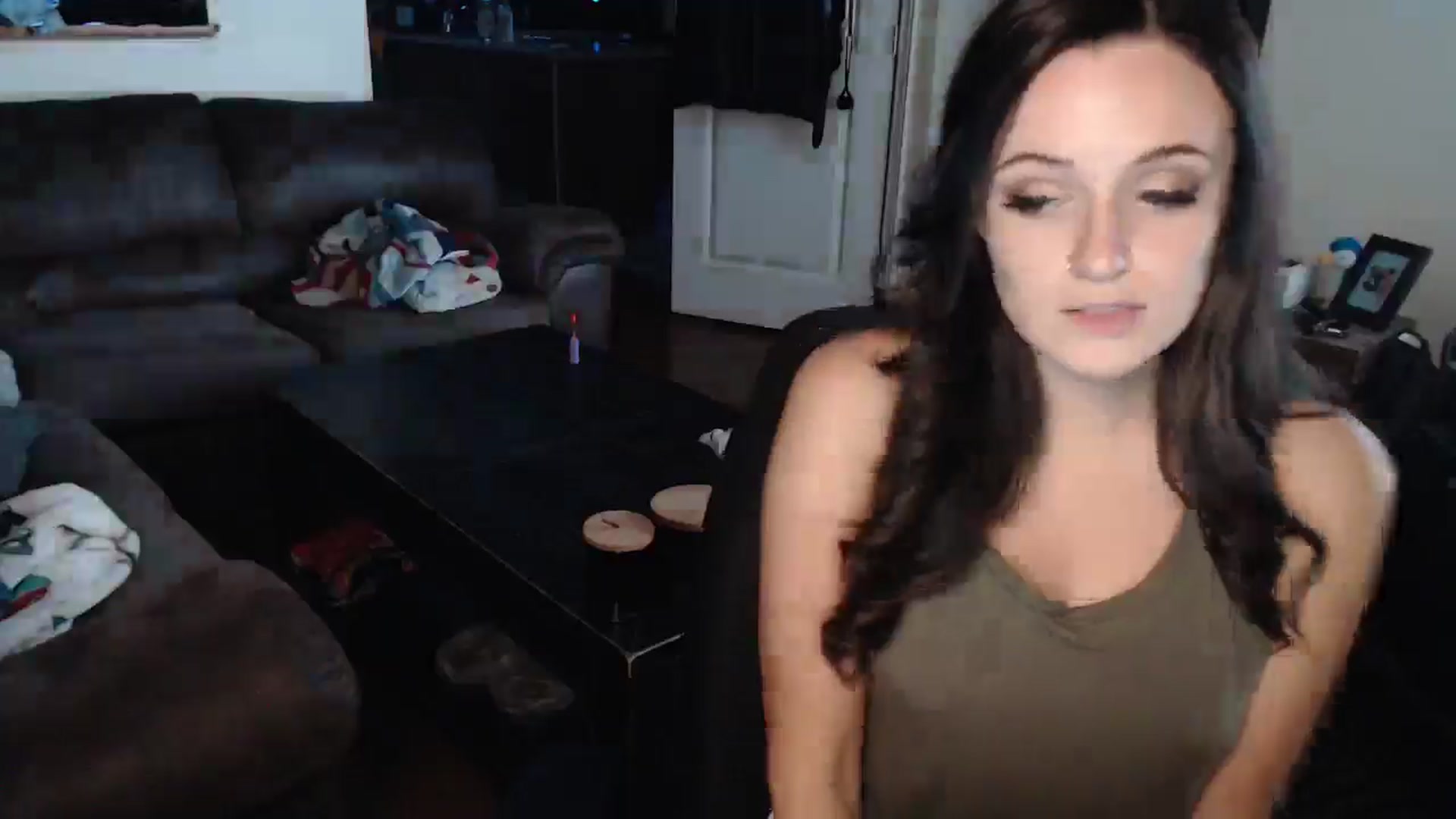 Gallery image thumbnail from JazzyBabe's myfreecams stream on, 07/13/2024, 23:47 image 10 of 20