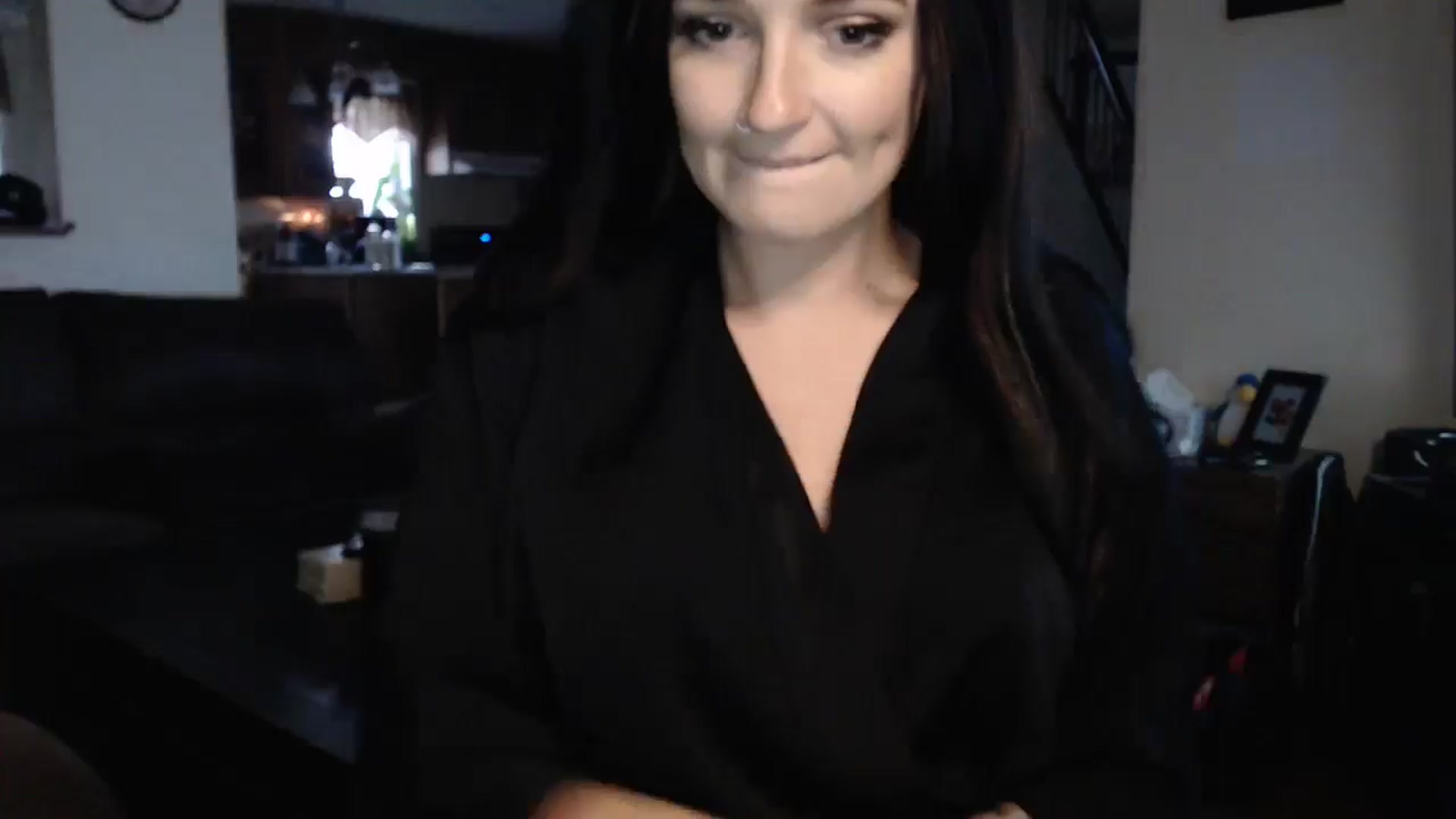 Gallery image thumbnail from JazzyBabe's myfreecams stream on, 07/27/2024, 24:05 image 7 of 20