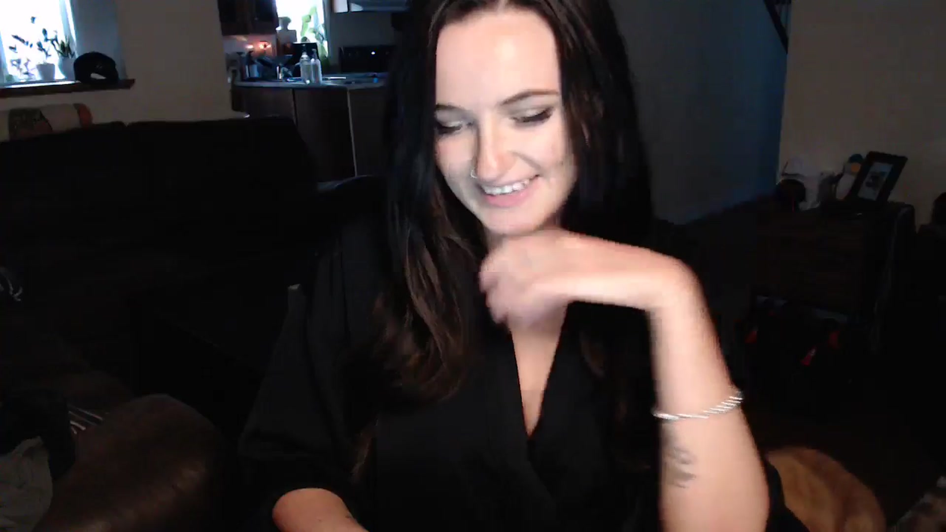Gallery image thumbnail from JazzyBabe's myfreecams stream on, 07/27/2024, 24:05 image 4 of 20