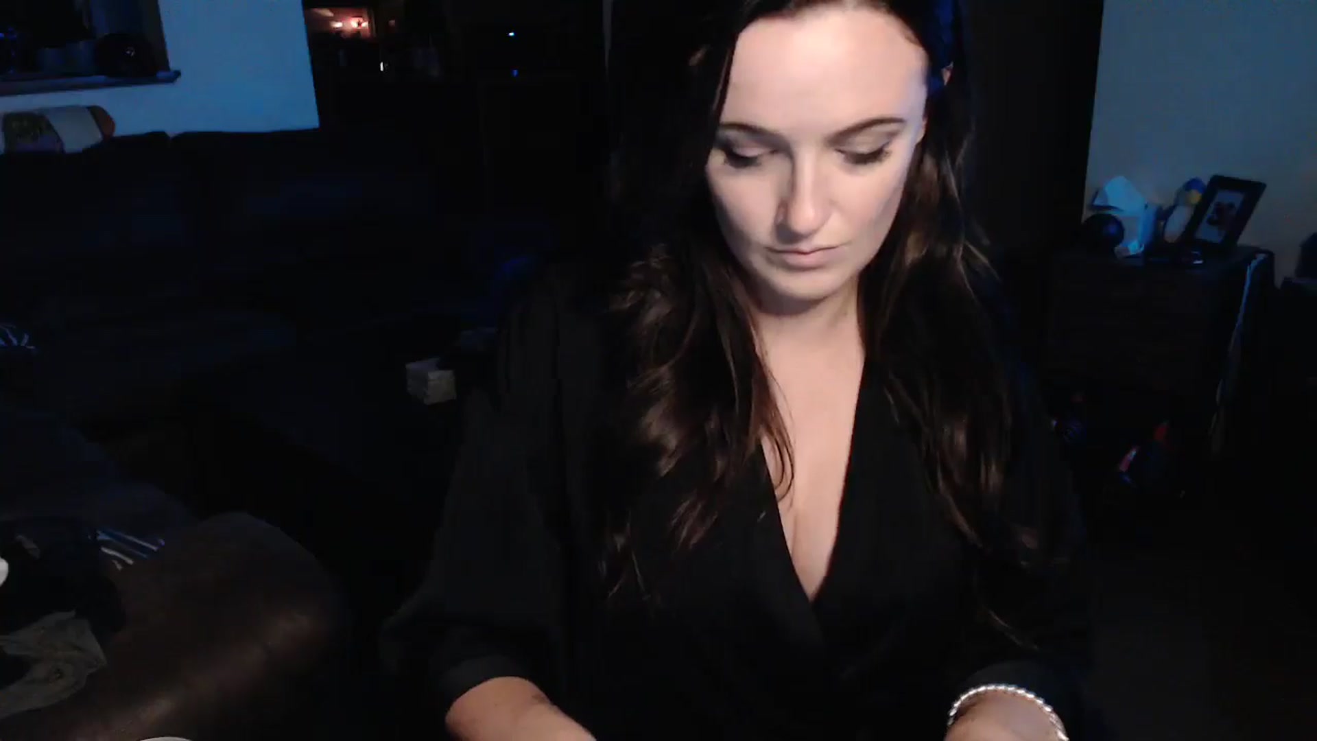 Gallery image thumbnail from JazzyBabe's myfreecams stream on, 07/27/2024, 02:52 image 15 of 20