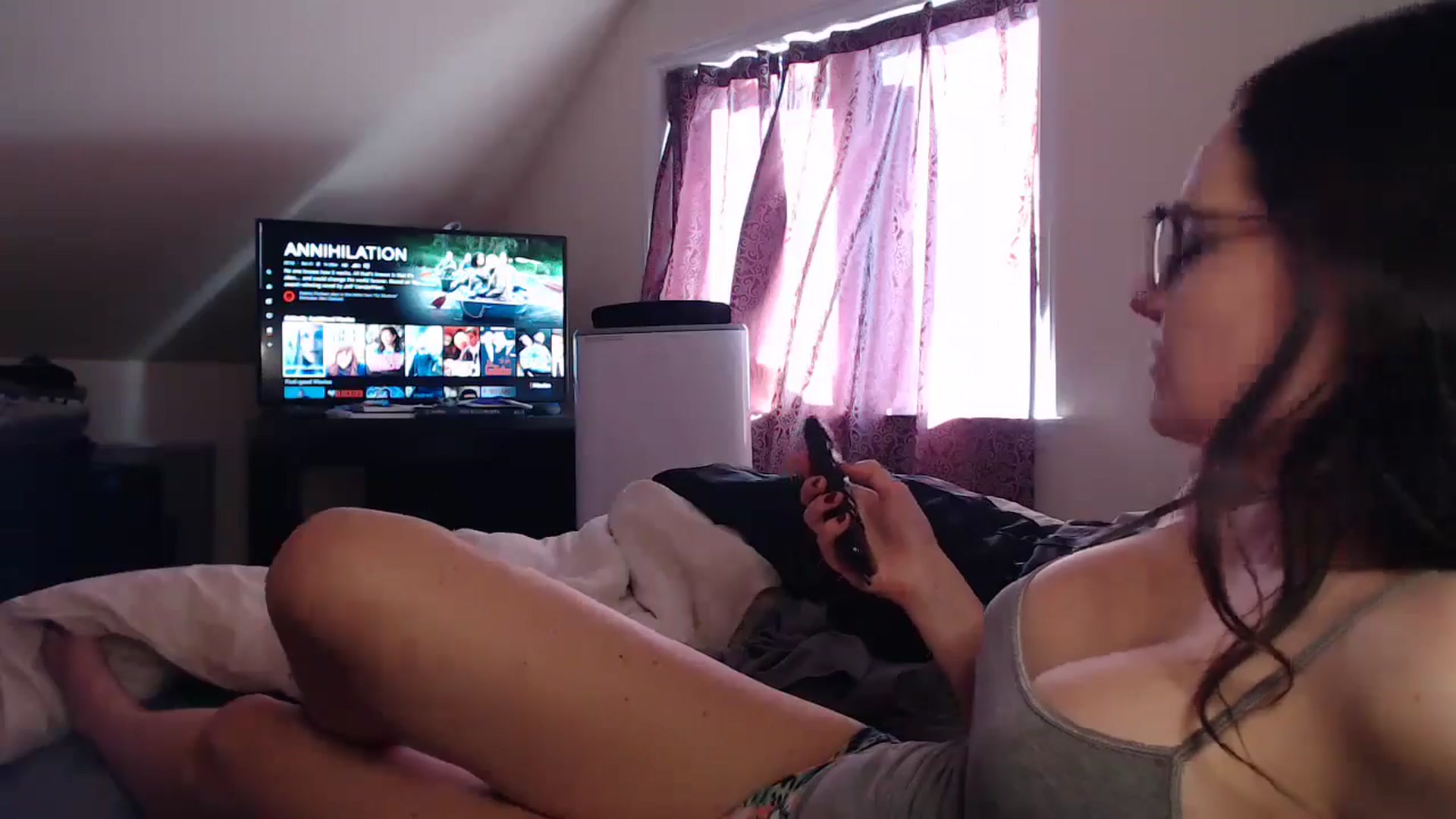 Gallery image thumbnail from JazzyBabe's myfreecams stream on, 08/12/2024, 21:19 image 8 of 20
