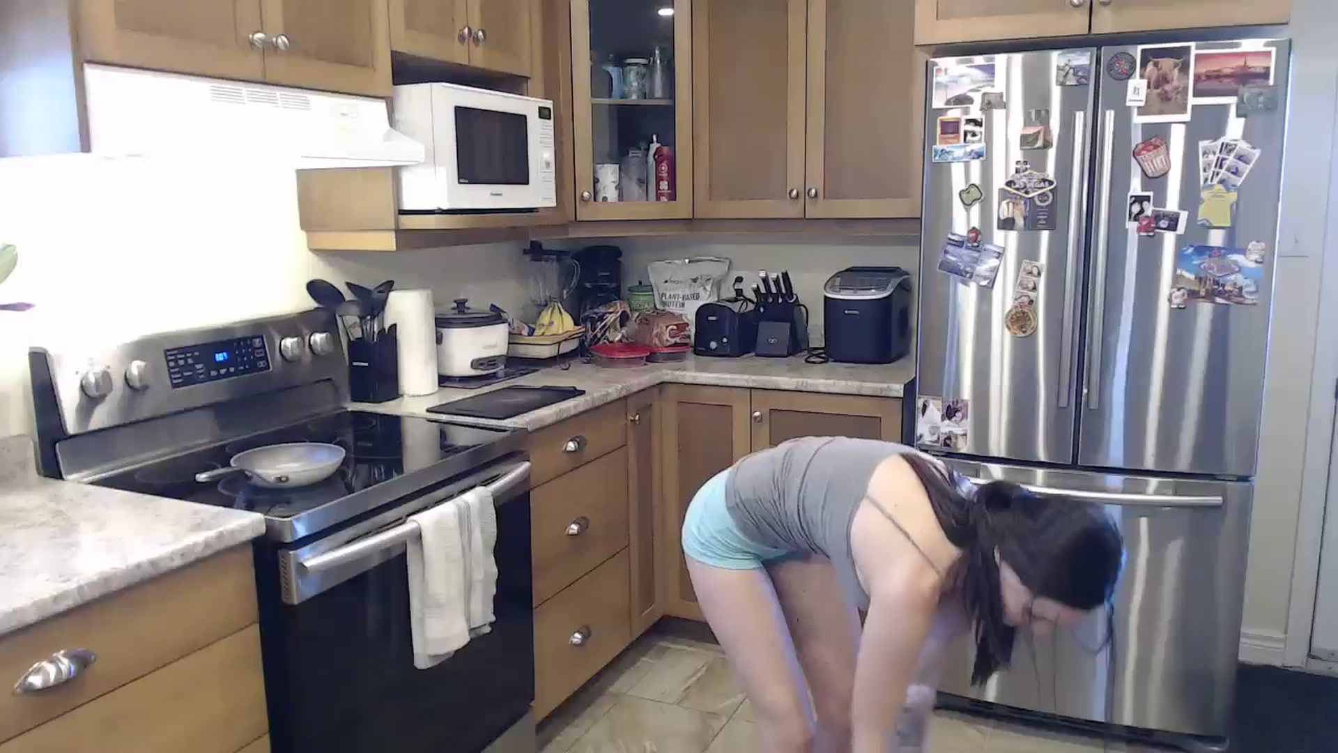 Gallery image thumbnail from JazzyBabe's myfreecams stream on, 09/14/2024, 18:40 image 5 of 20