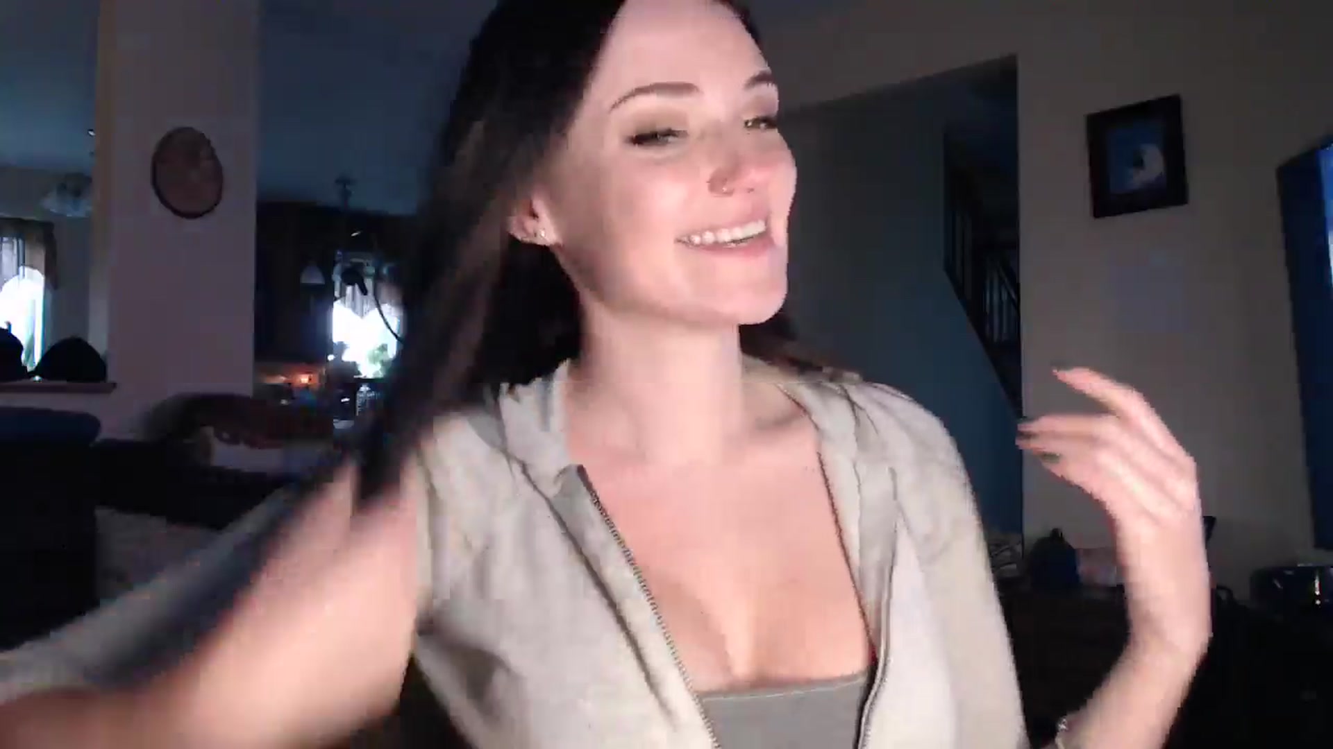 Gallery image thumbnail from JazzyBabe's myfreecams stream on, 09/14/2024, 22:26 image 4 of 20